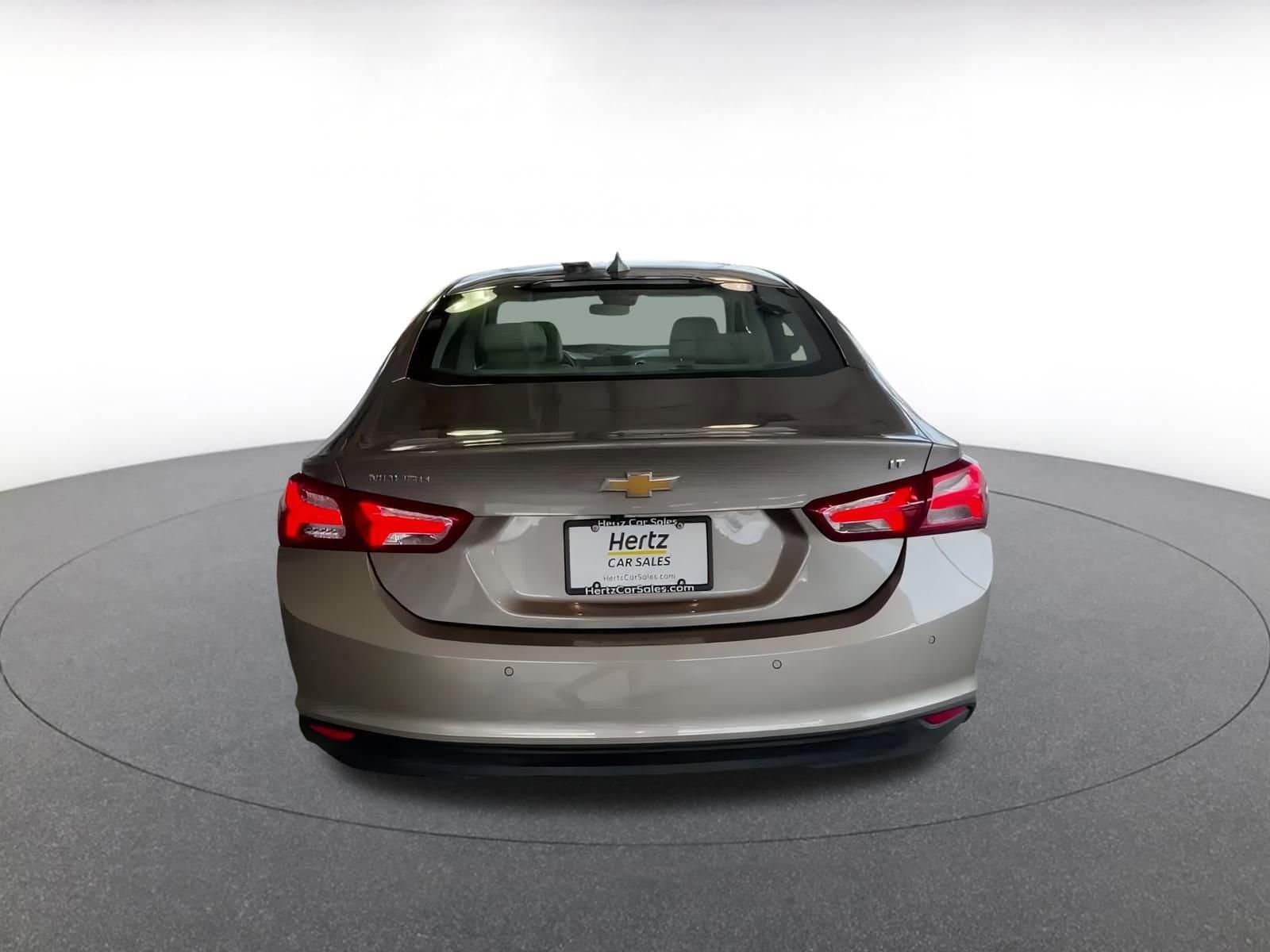 Thumbnail: 2024 Chevrolet Malibu - 11