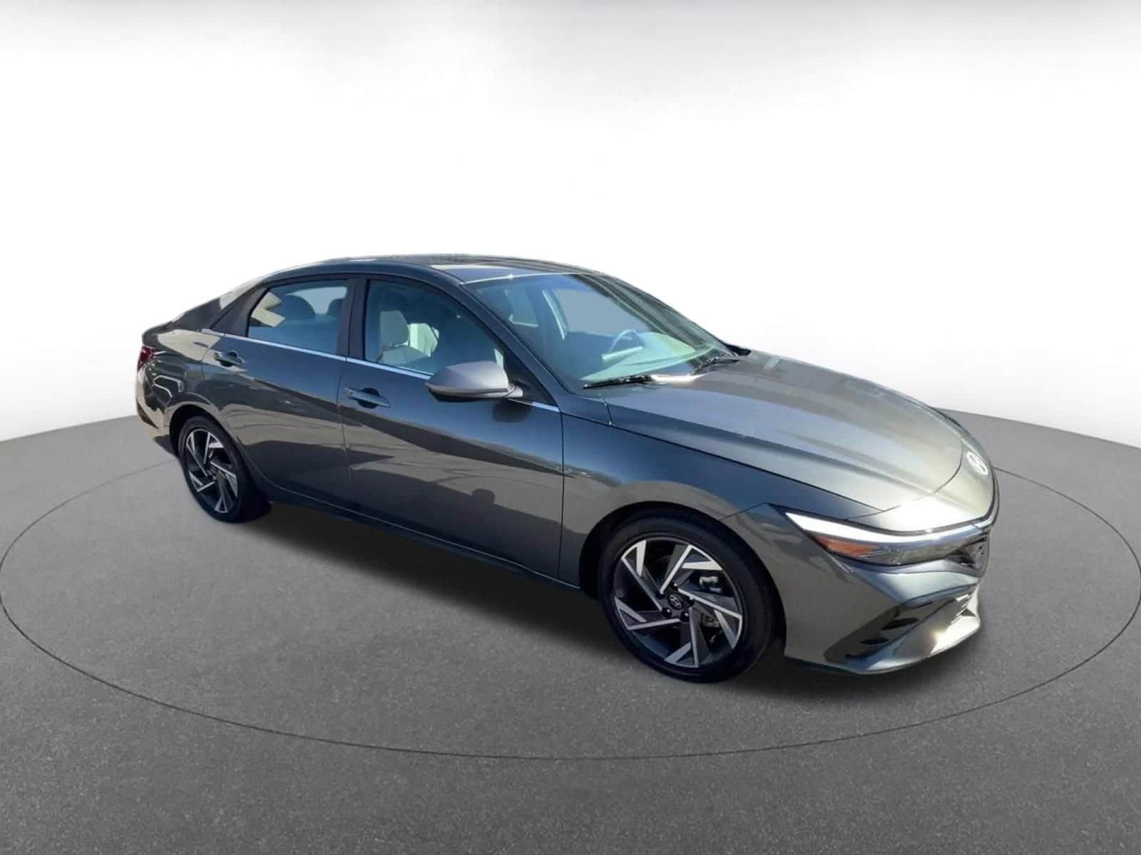 Thumbnail: 2025 Hyundai Elantra - 2