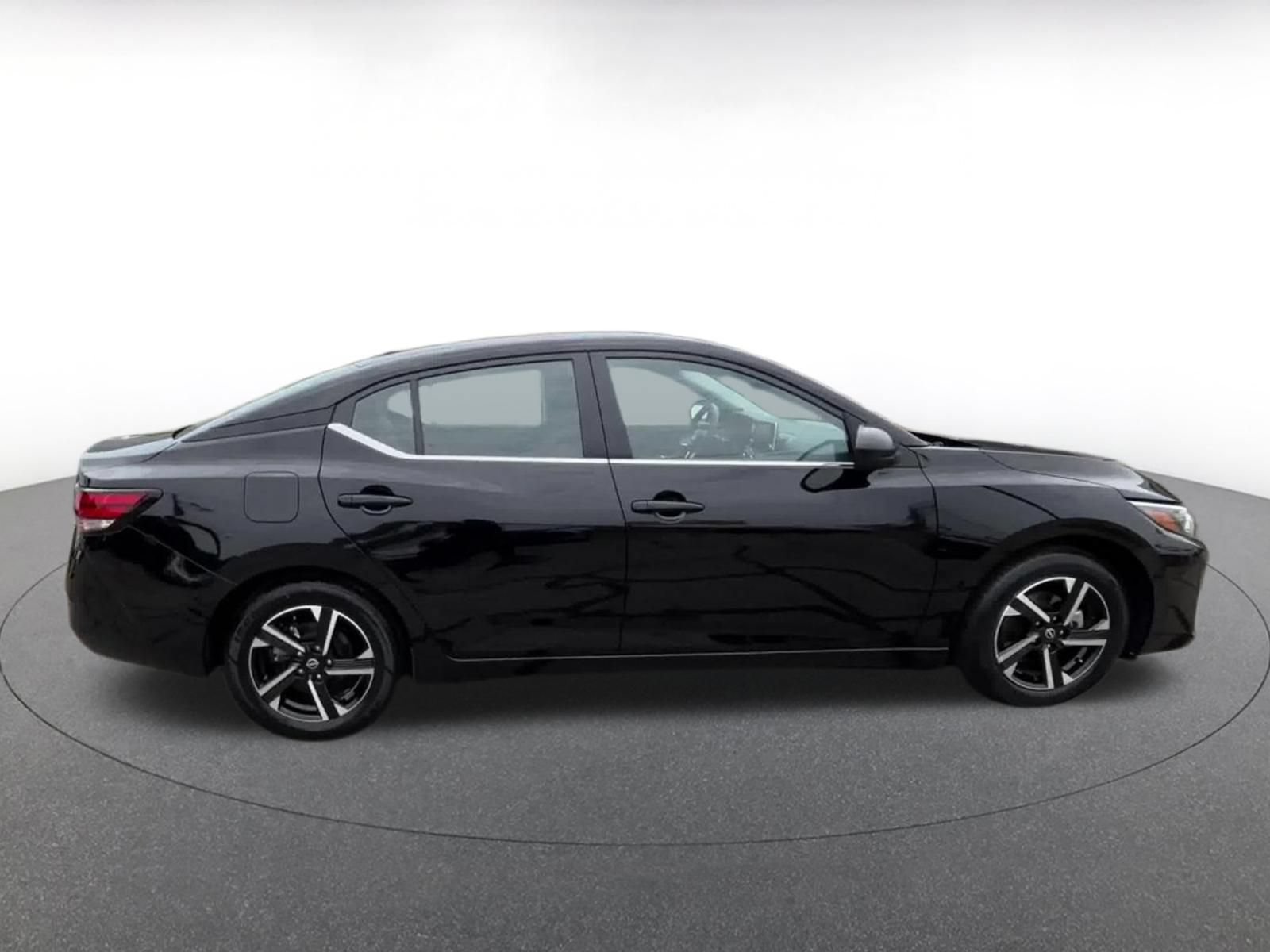 Thumbnail: 2025 Nissan Sentra - 12