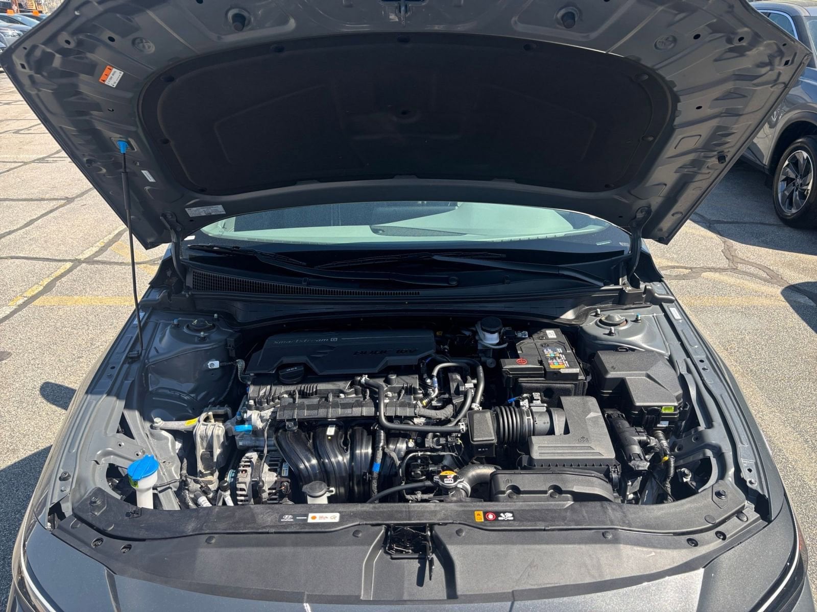 Thumbnail: 2025 Hyundai Elantra - 33