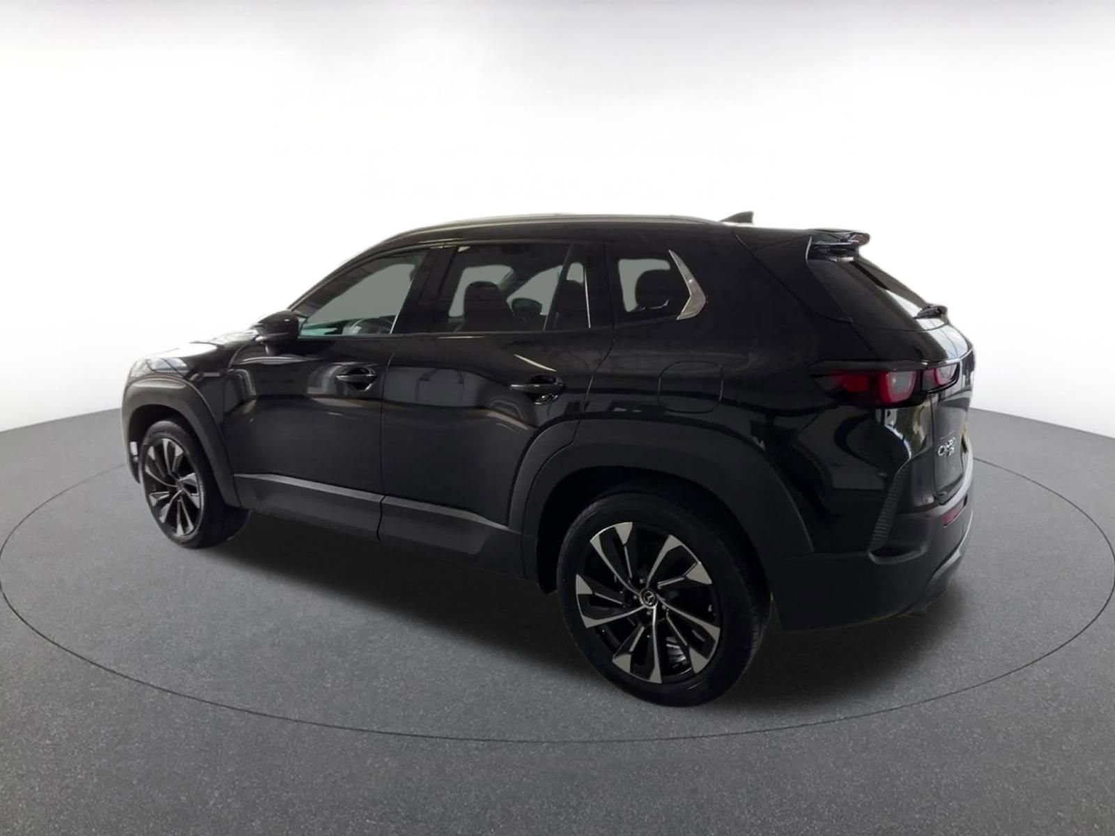 Thumbnail: 2025 Mazda CX-50 - 15