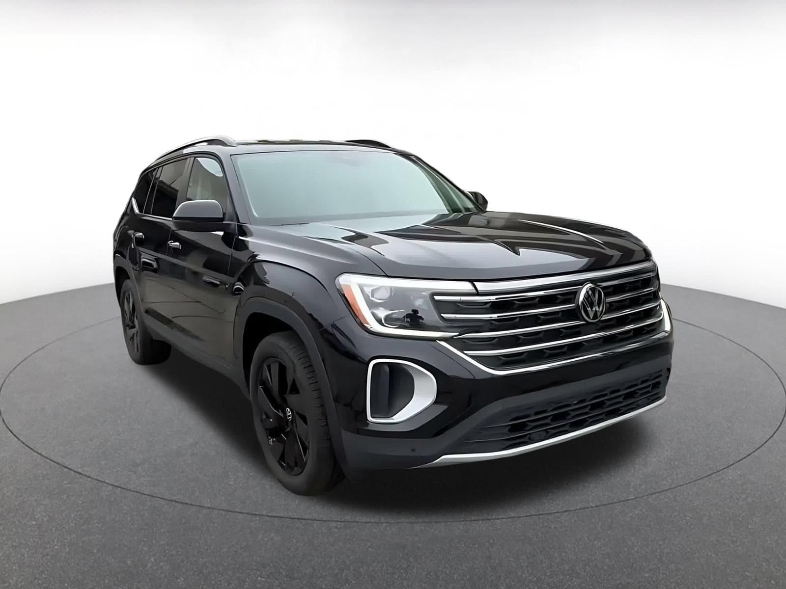 Thumbnail: 2026 Volkswagen Atlas - 3
