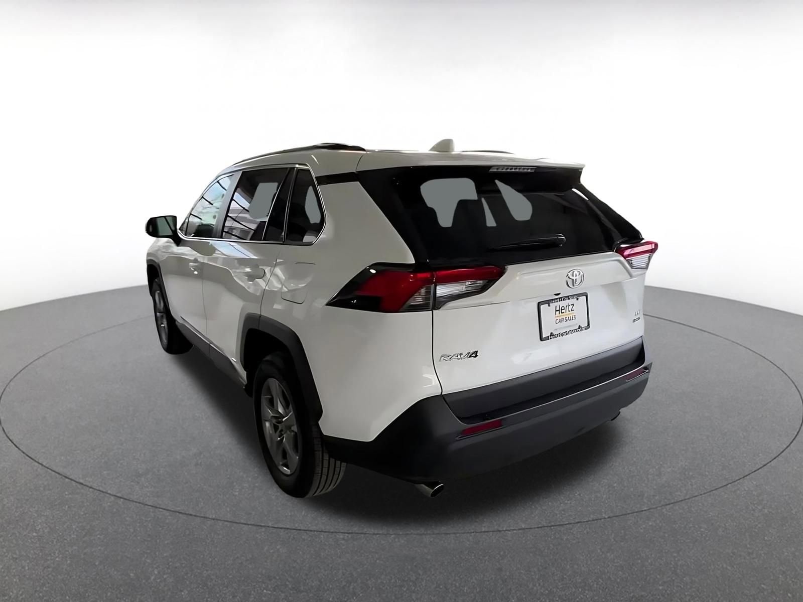 Thumbnail: 2025 Toyota RAV4 - 11