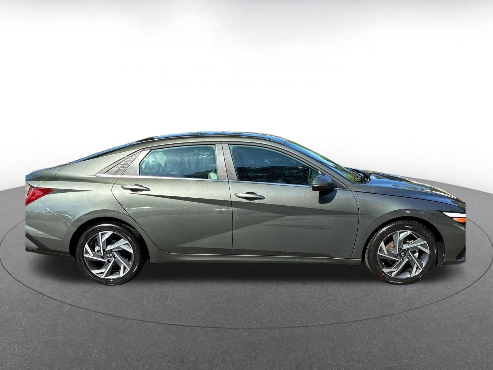 Thumbnail: 2025 Hyundai Elantra - 5