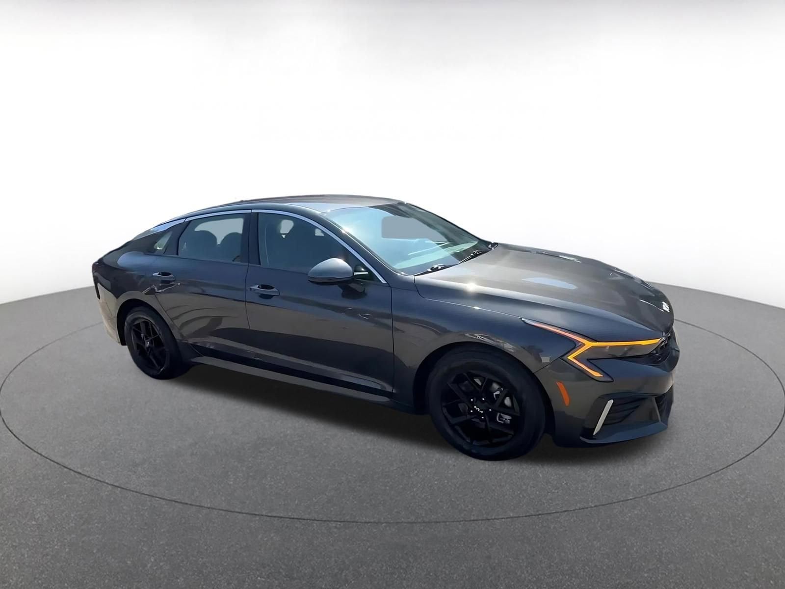 Thumbnail: 2025 Kia K5 - 3