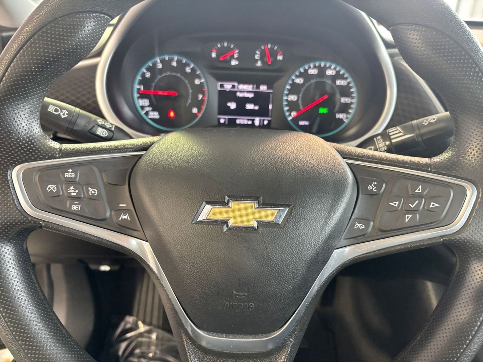 Thumbnail: 2023 Chevrolet Malibu - 33