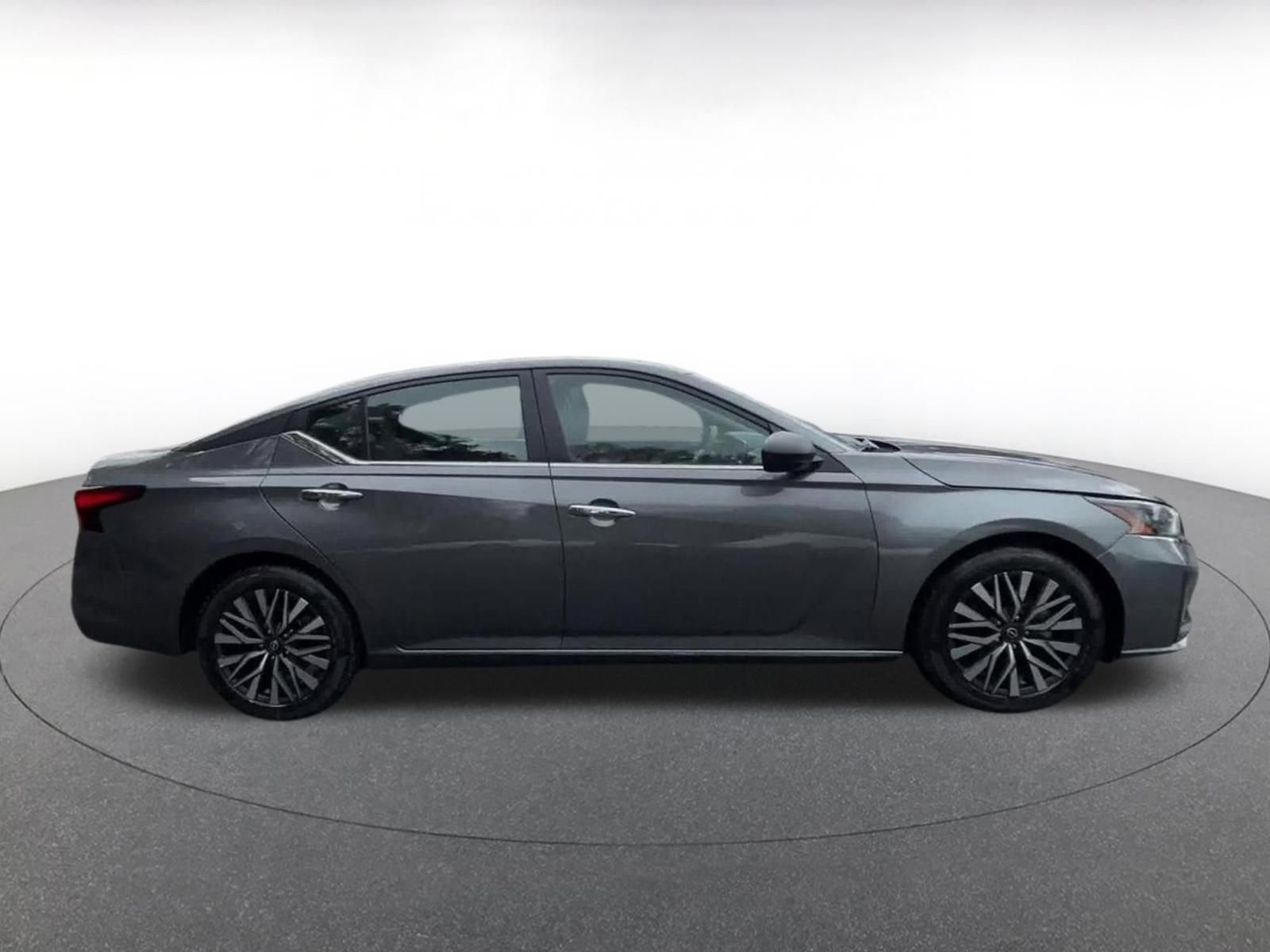 Thumbnail: 2025 Nissan Altima - 16