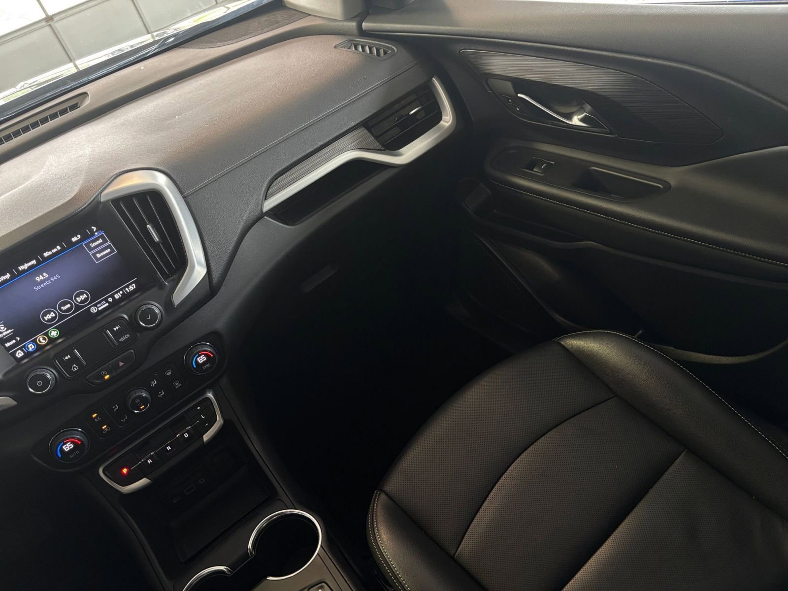 Thumbnail: 2024 GMC Terrain - 35