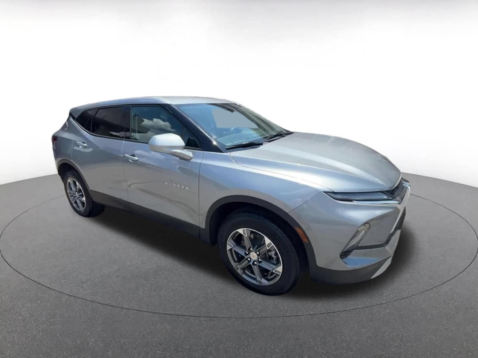 Thumbnail: 2025 Chevrolet Blazer - 2