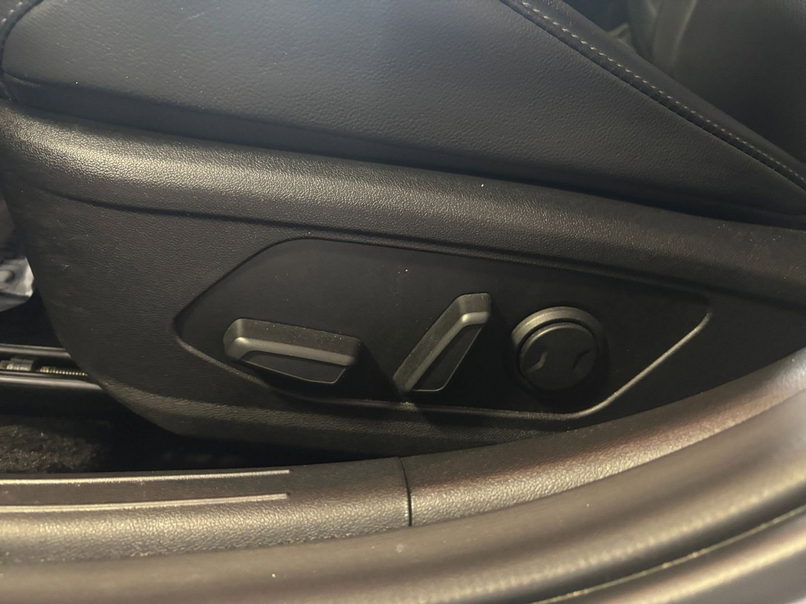 Thumbnail: 2025 Hyundai Elantra - 25