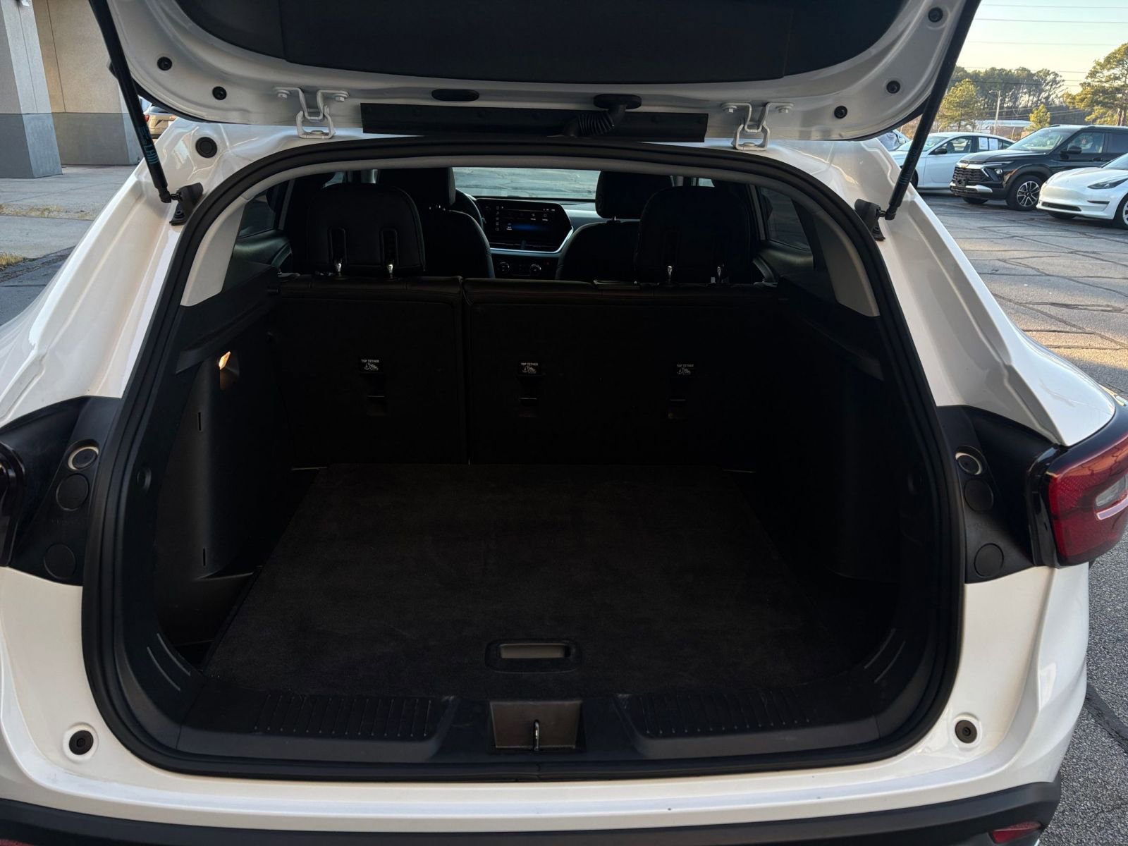 Thumbnail: 2025 Chevrolet Trax - 35