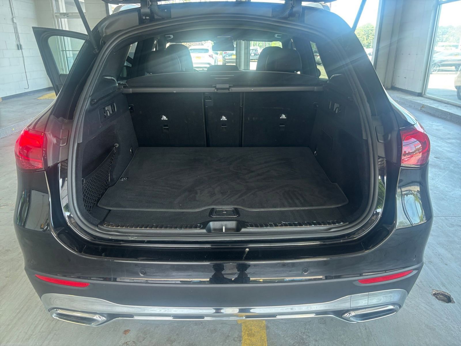 Thumbnail: 2024 Mercedes-Benz GLC - 34