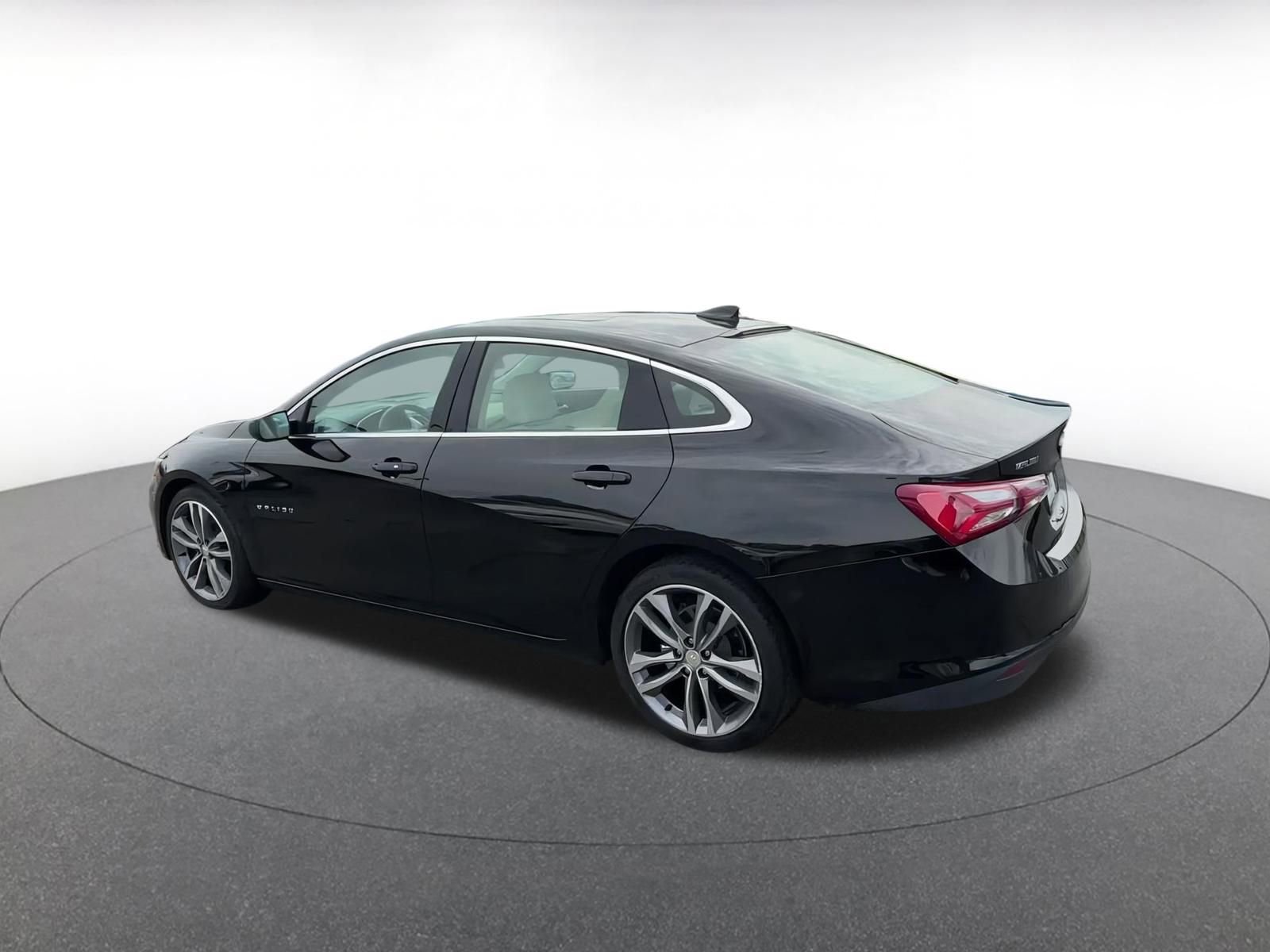 Thumbnail: 2024 Chevrolet Malibu - 10