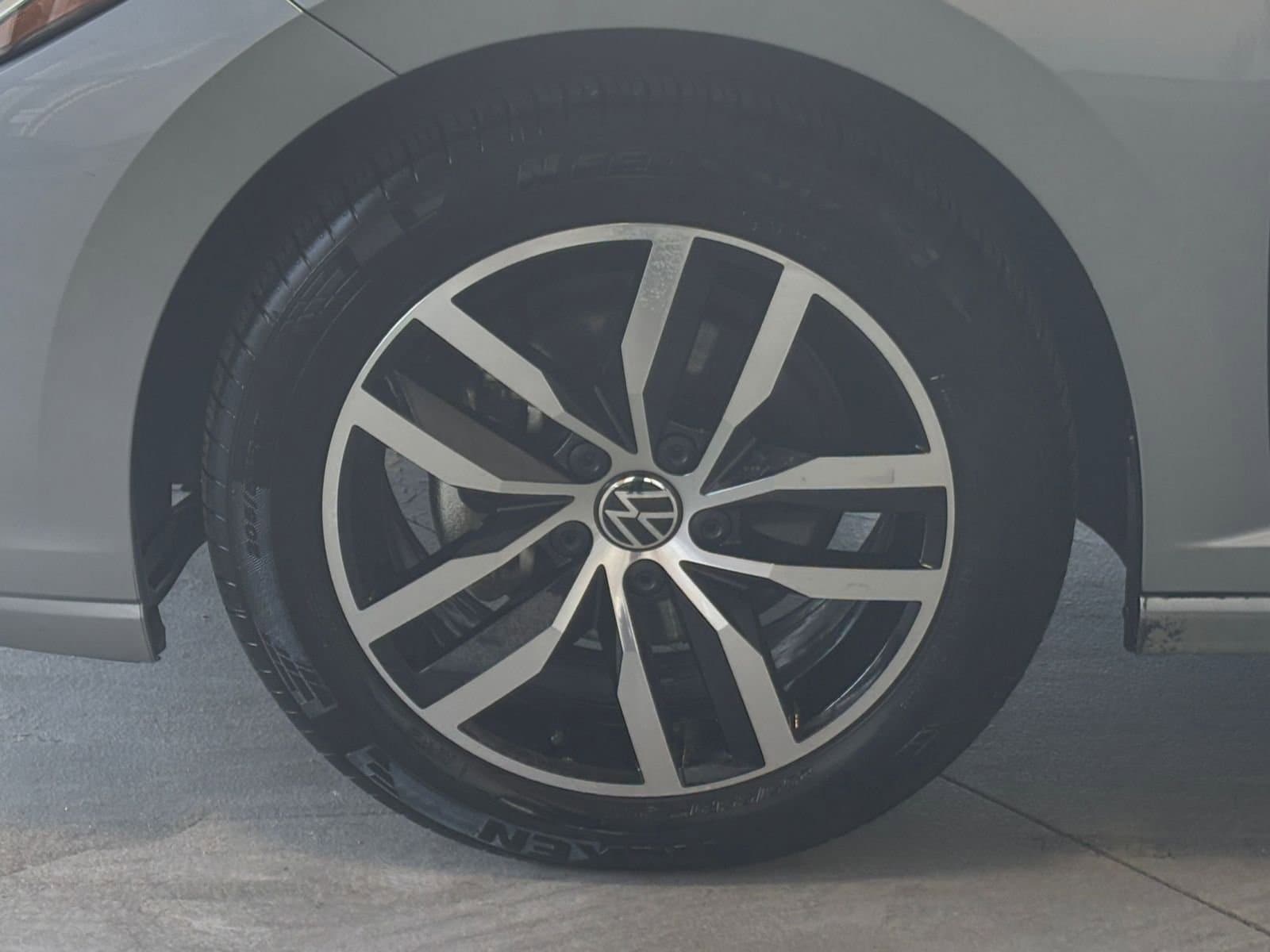 Thumbnail: 2025 Volkswagen Jetta - 31