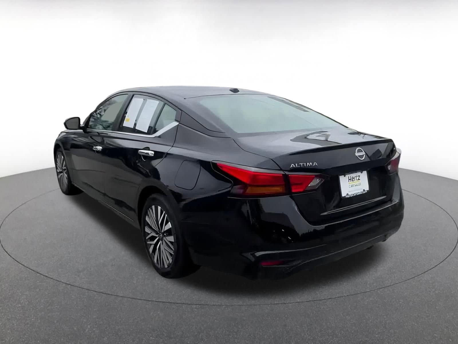 Thumbnail: 2024 Nissan Altima - 11
