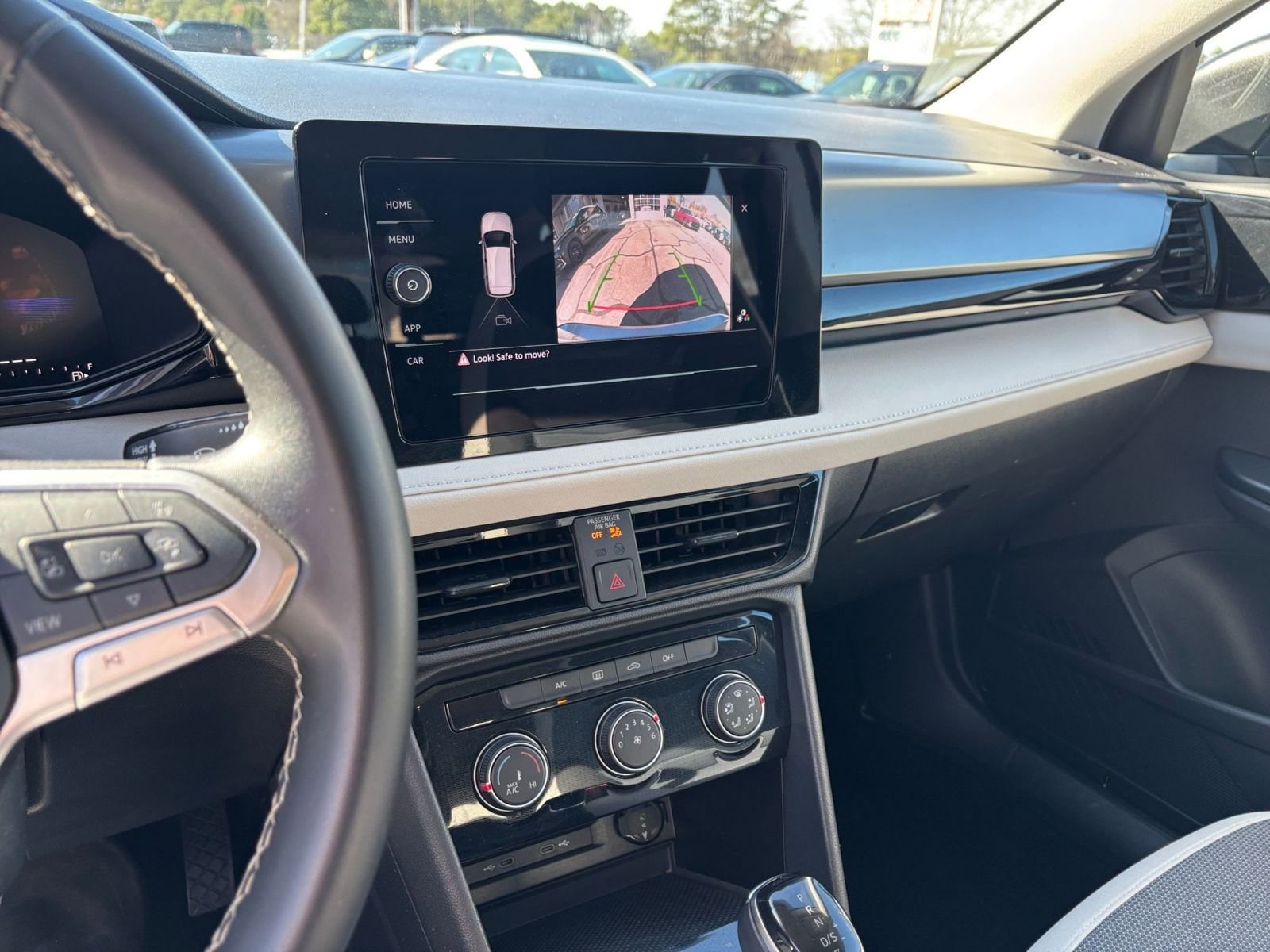 Thumbnail: 2025 Volkswagen Taos - 22