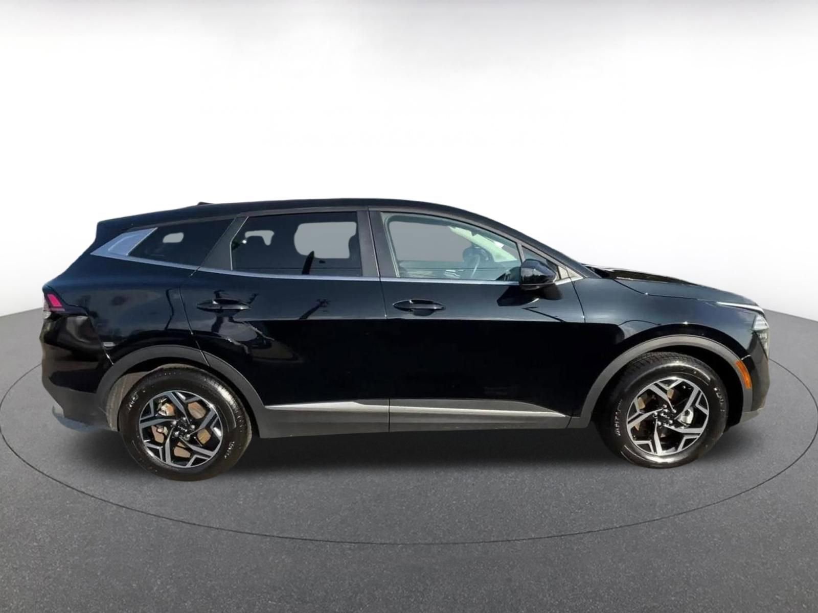 Thumbnail: 2025 Kia Sportage - 16