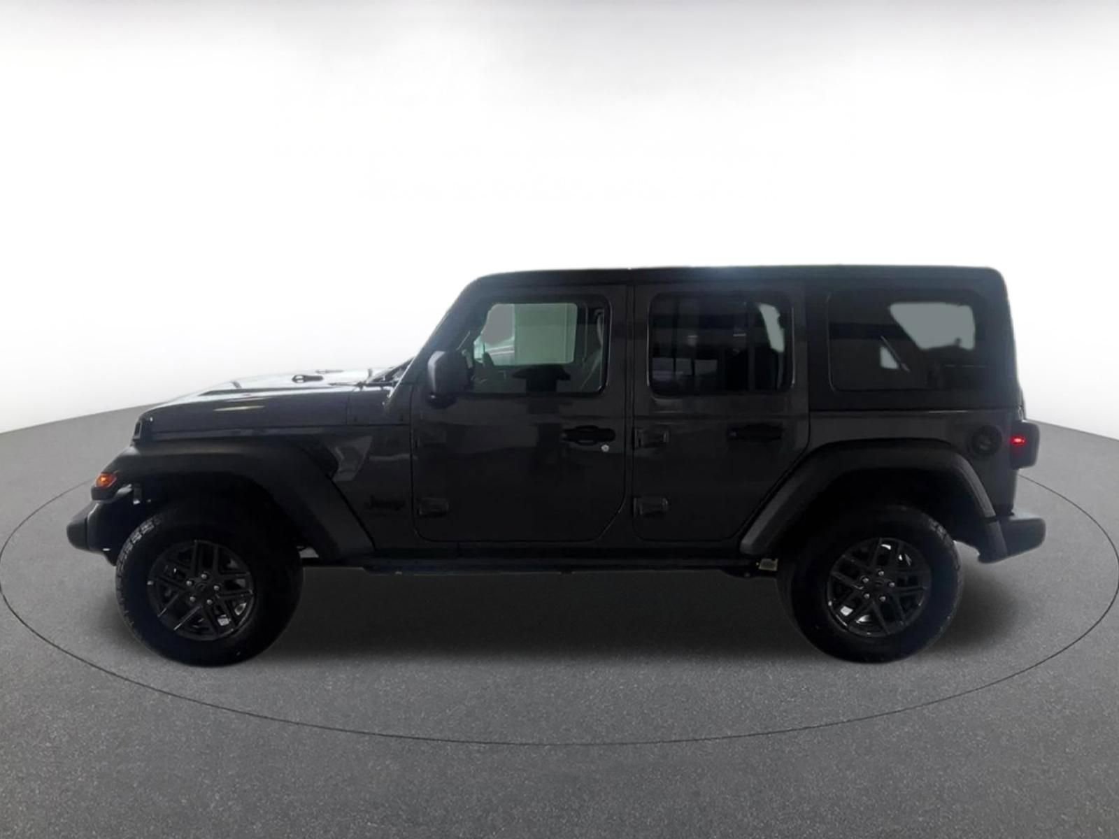 Thumbnail: 2025 Jeep Wrangler - 8