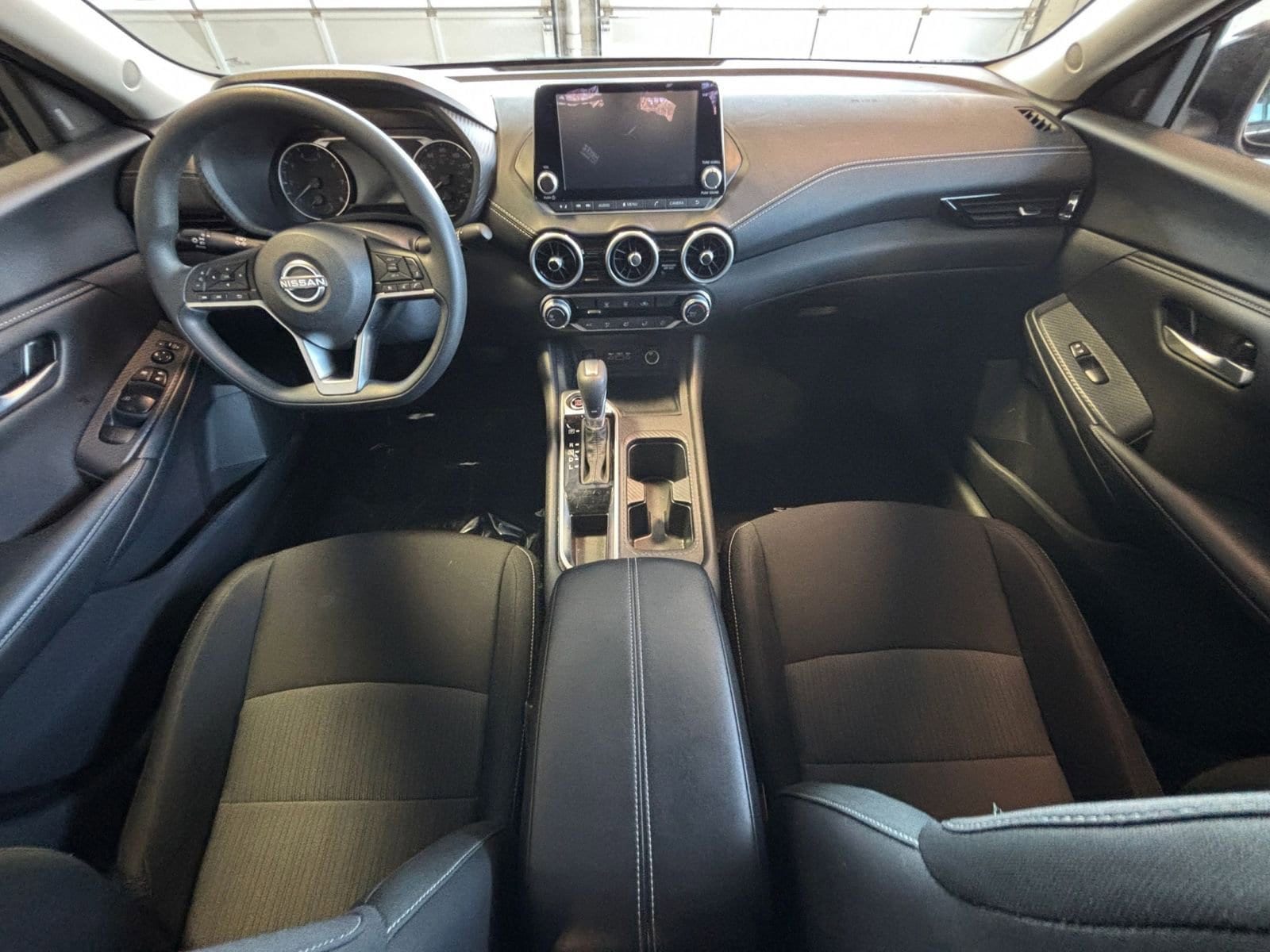 Thumbnail: 2025 Nissan Sentra - 32