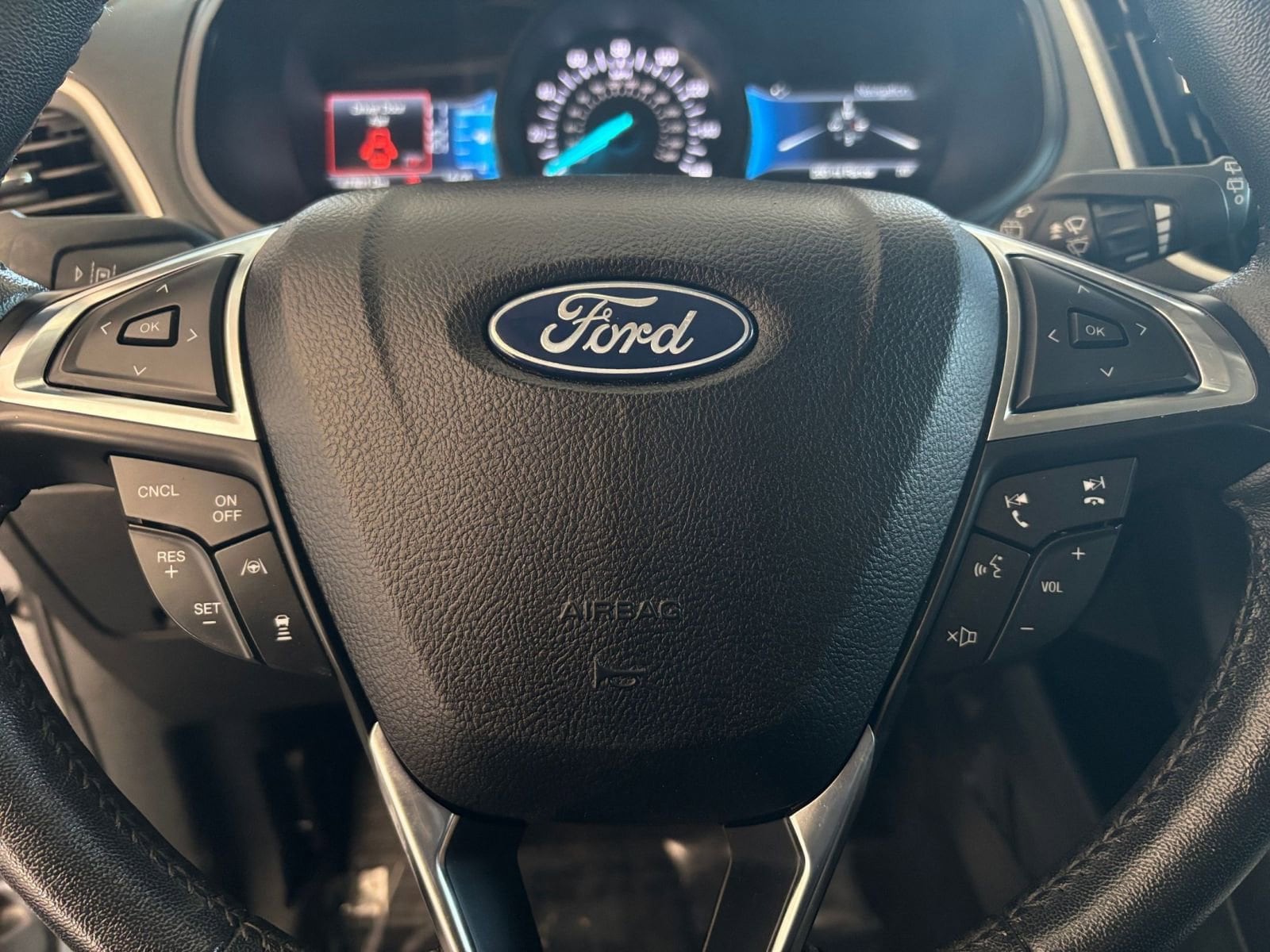 Thumbnail: 2022 Ford Edge - 28