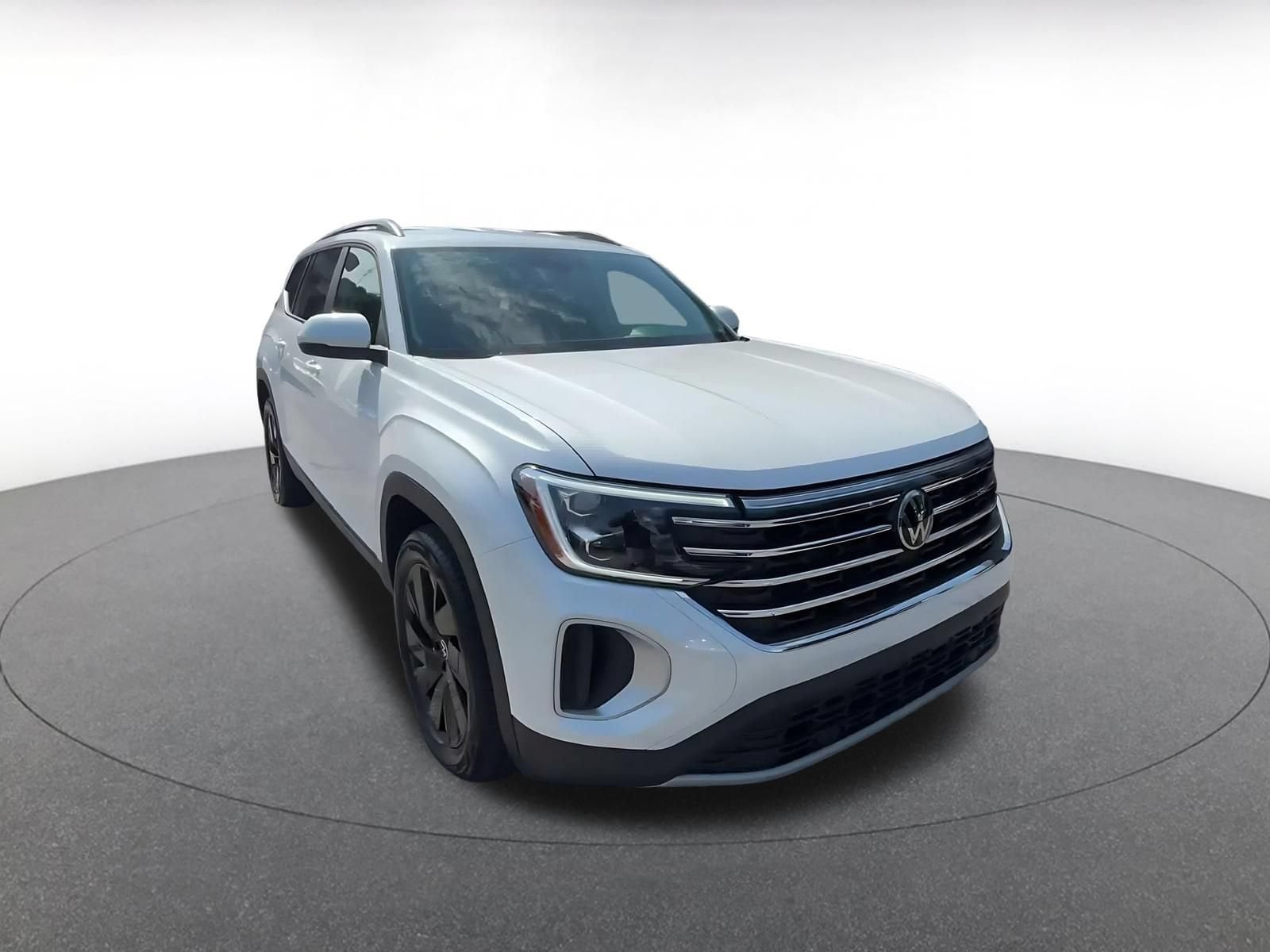 Thumbnail: 2026 Volkswagen Atlas - 3