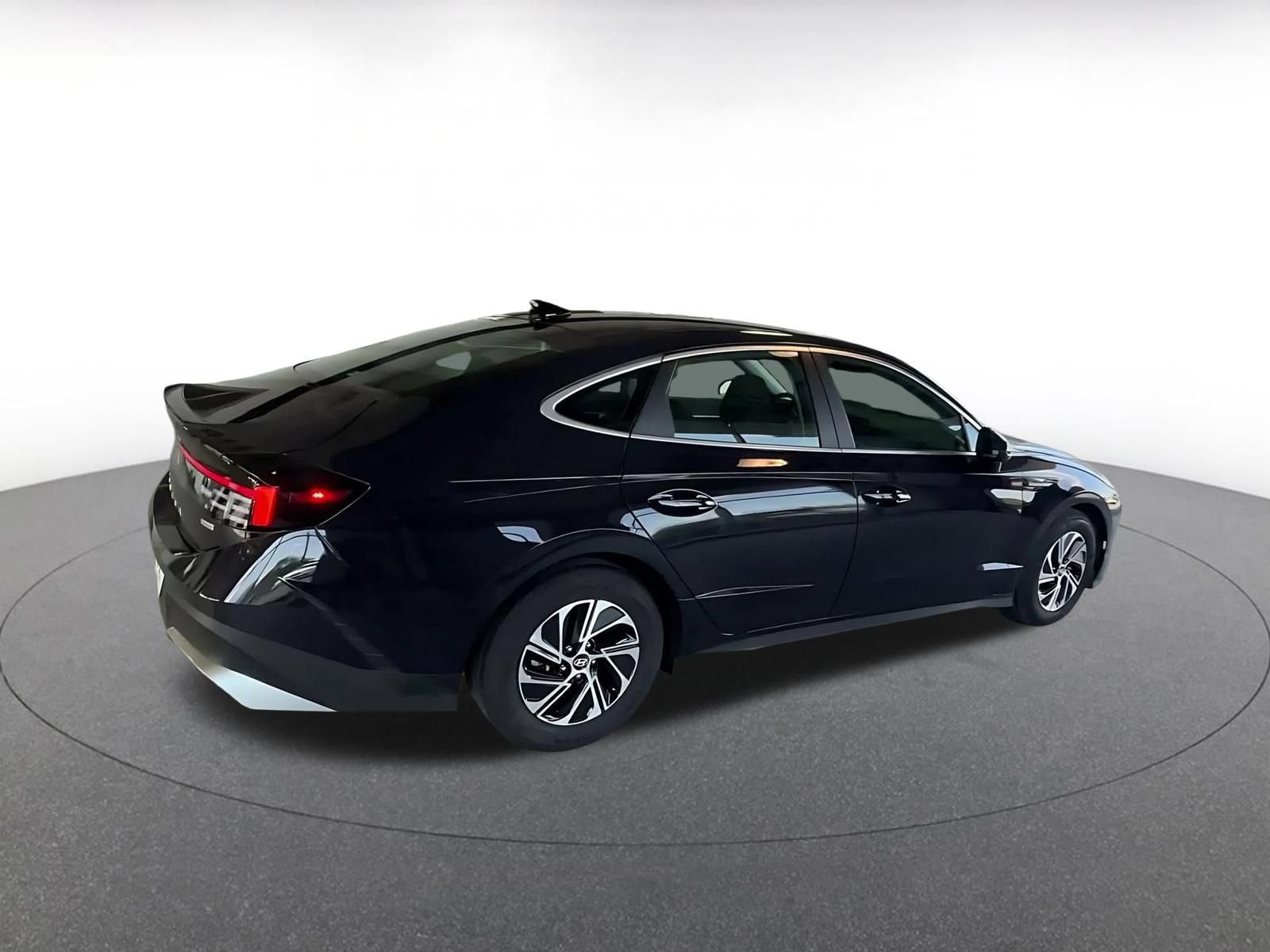 Thumbnail: 2026 Hyundai Sonata - 15