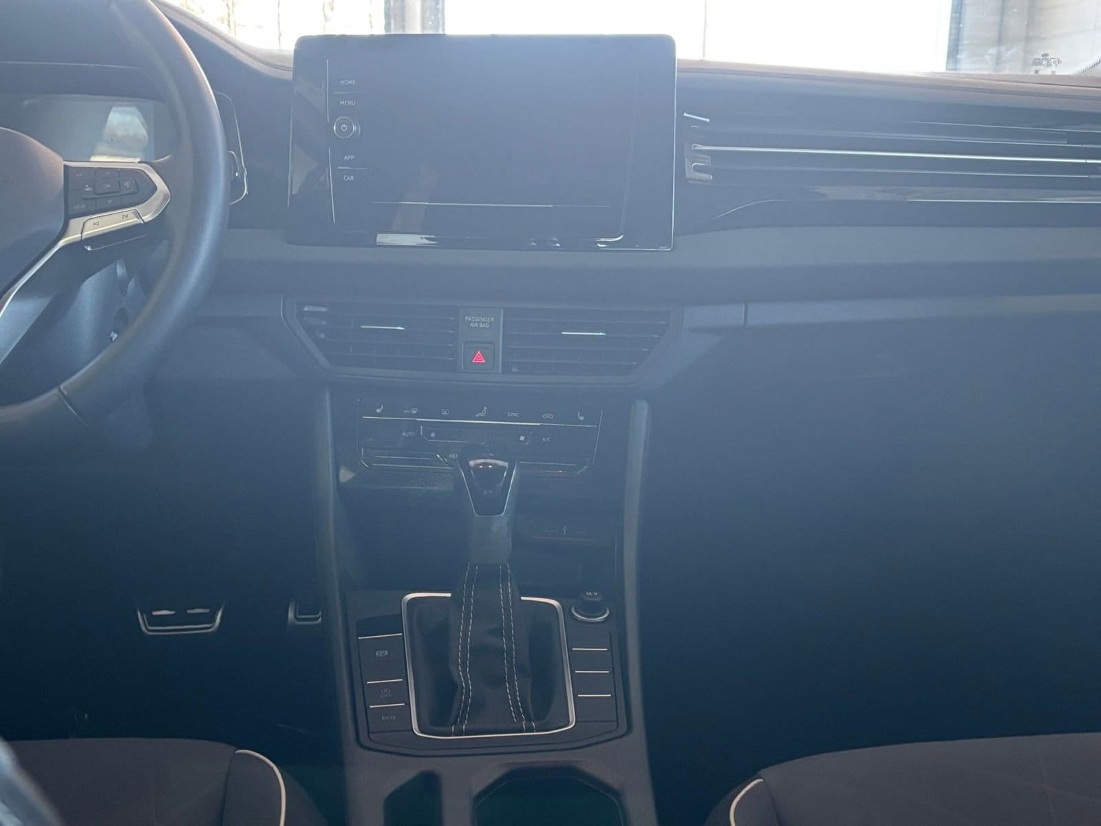 Thumbnail: 2025 Volkswagen Jetta - 18