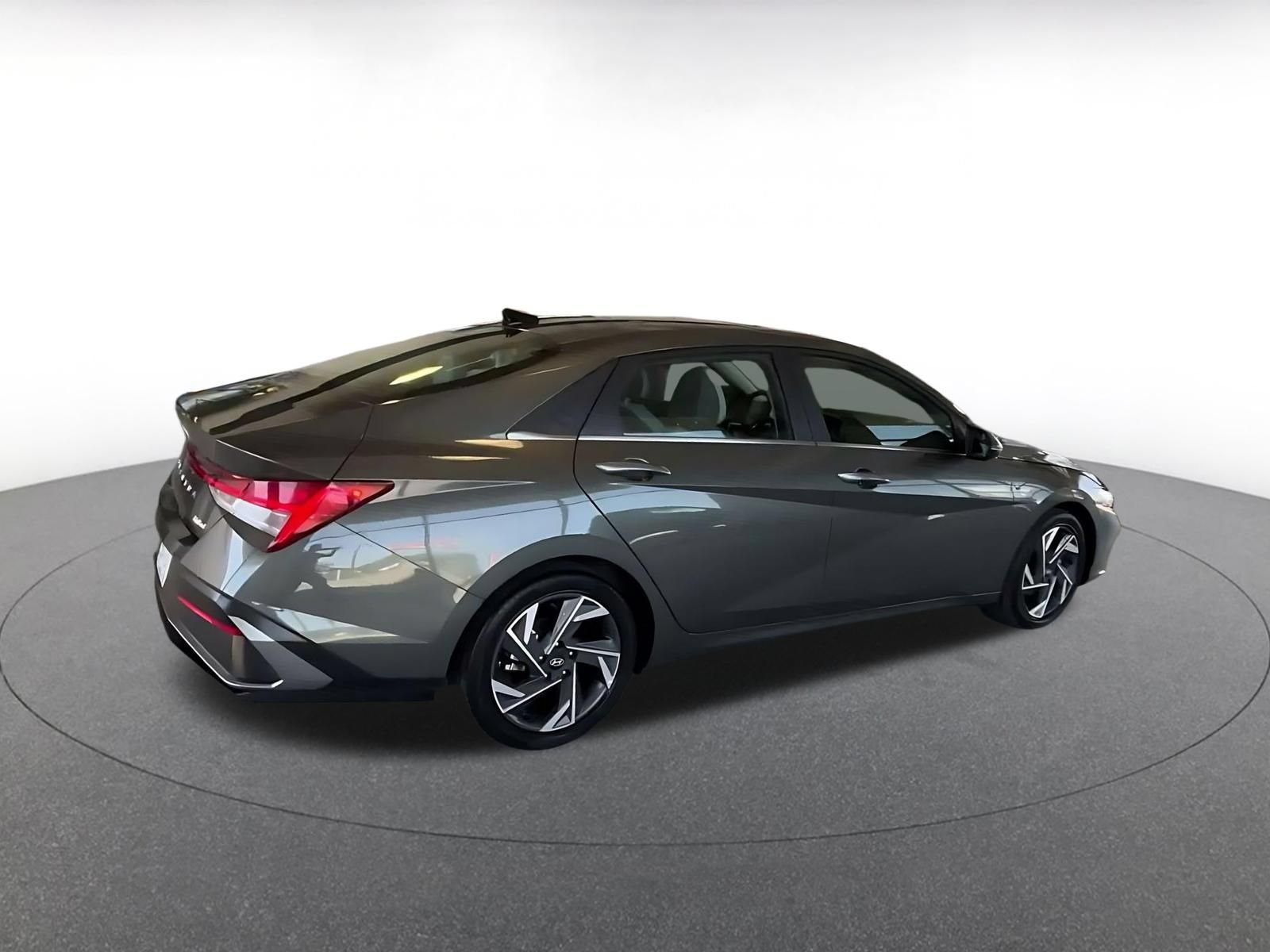 Thumbnail: 2025 Hyundai Elantra - 14