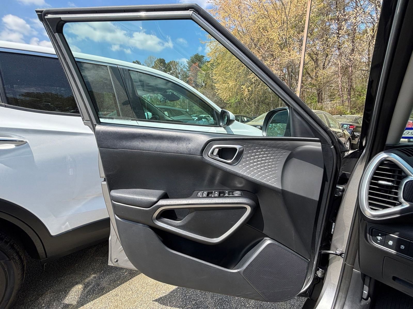 Thumbnail: 2025 Kia Soul - 18