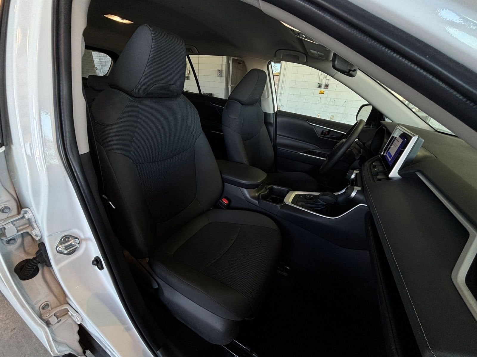 Thumbnail: 2025 Toyota RAV4 - 35