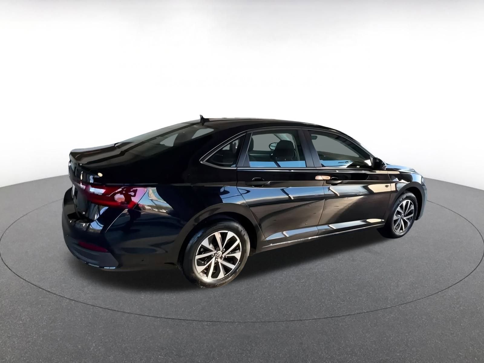 Thumbnail: 2025 Volkswagen Jetta - 11