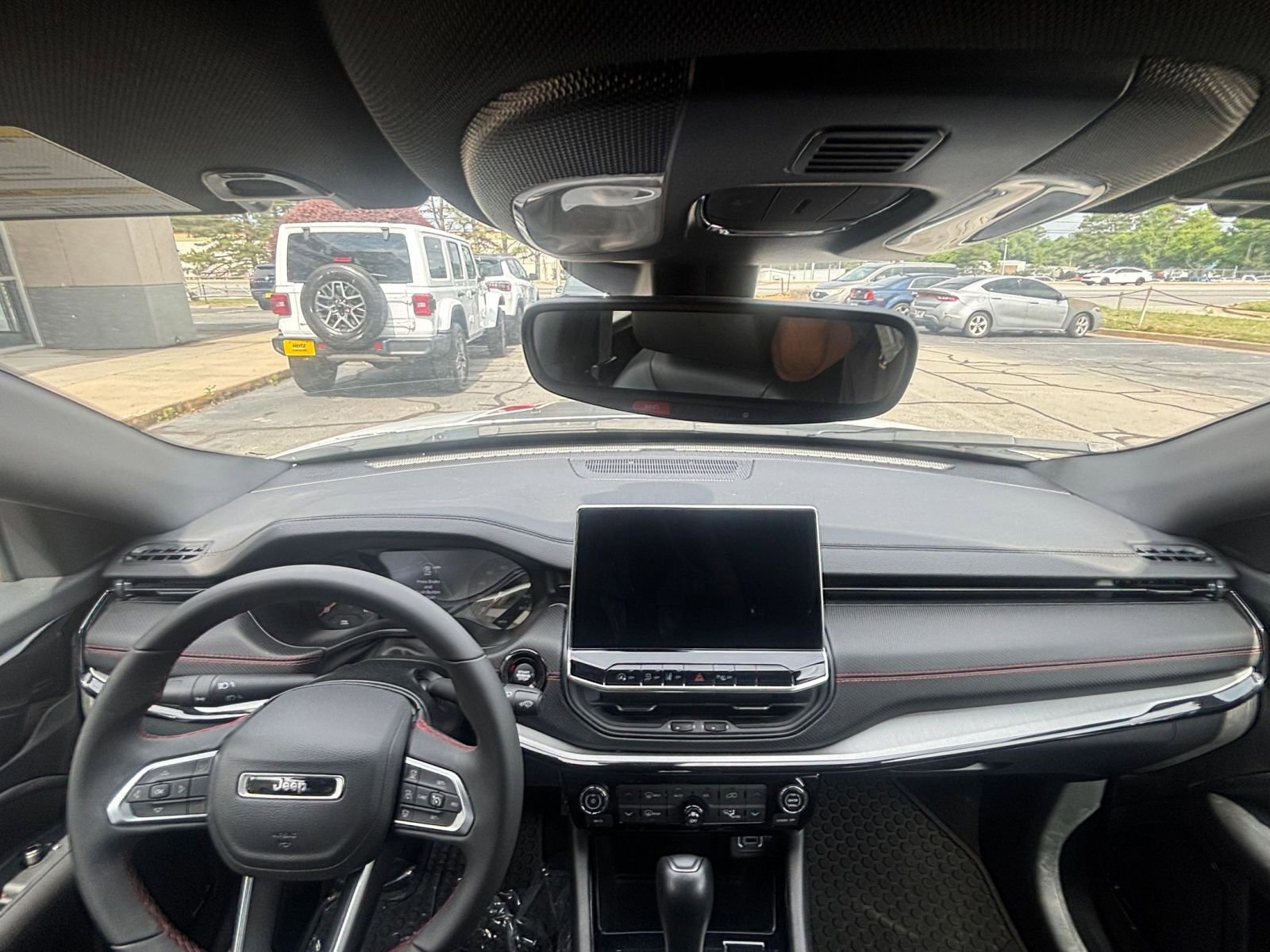 Thumbnail: 2025 Jeep Compass - 32