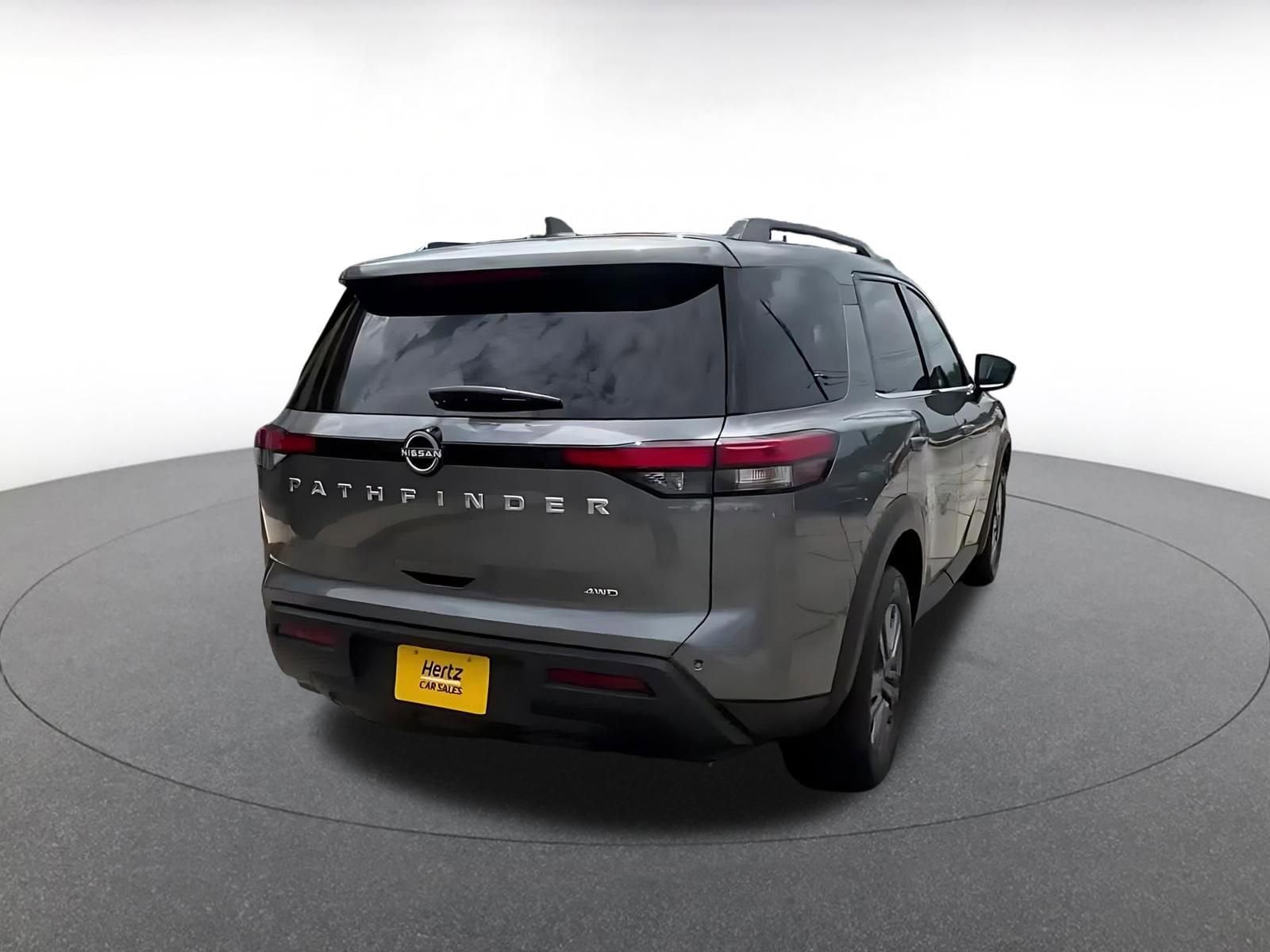 Thumbnail: 2025 Nissan Pathfinder - 13