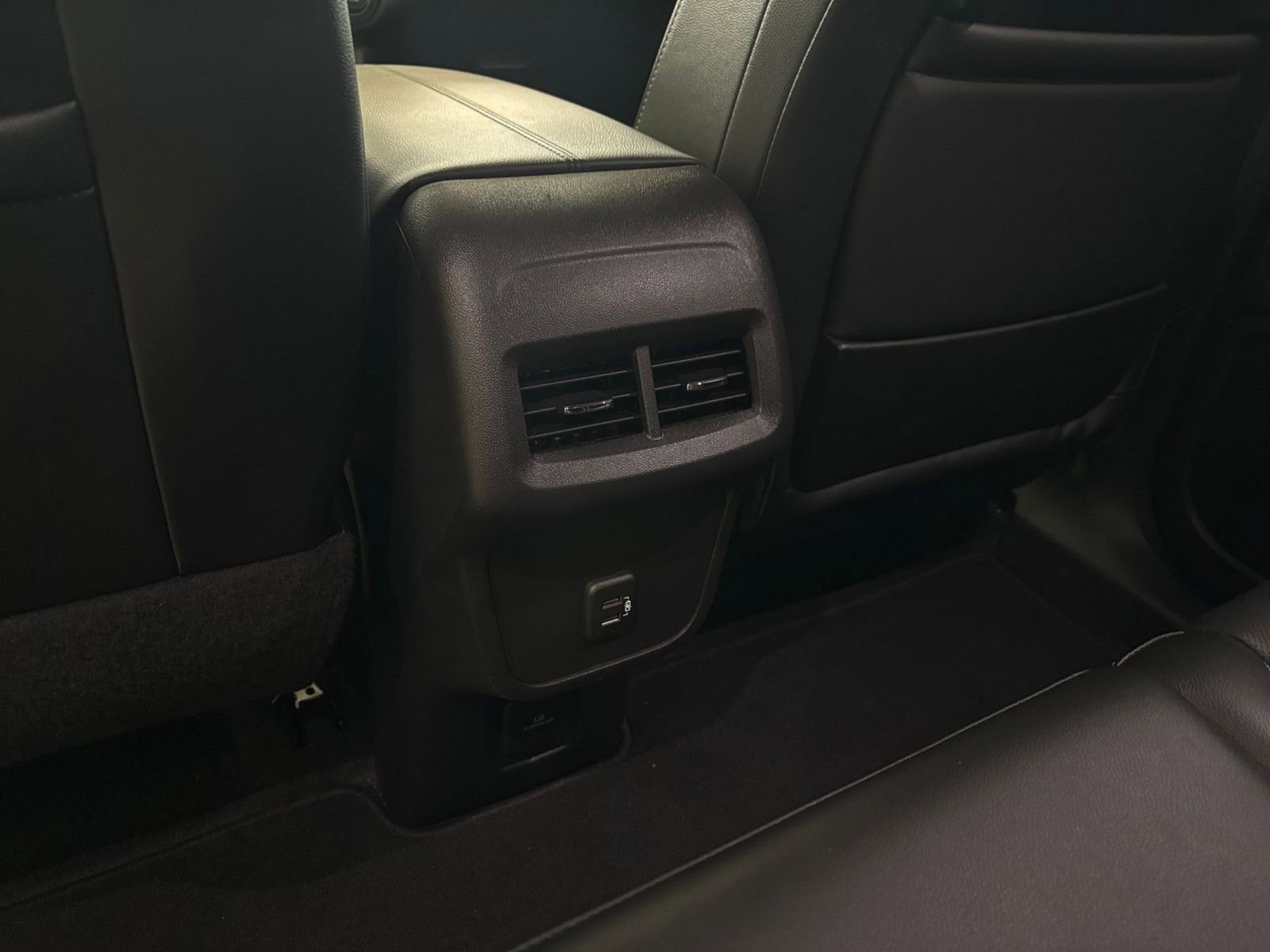 Thumbnail: 2024 GMC Terrain - 25