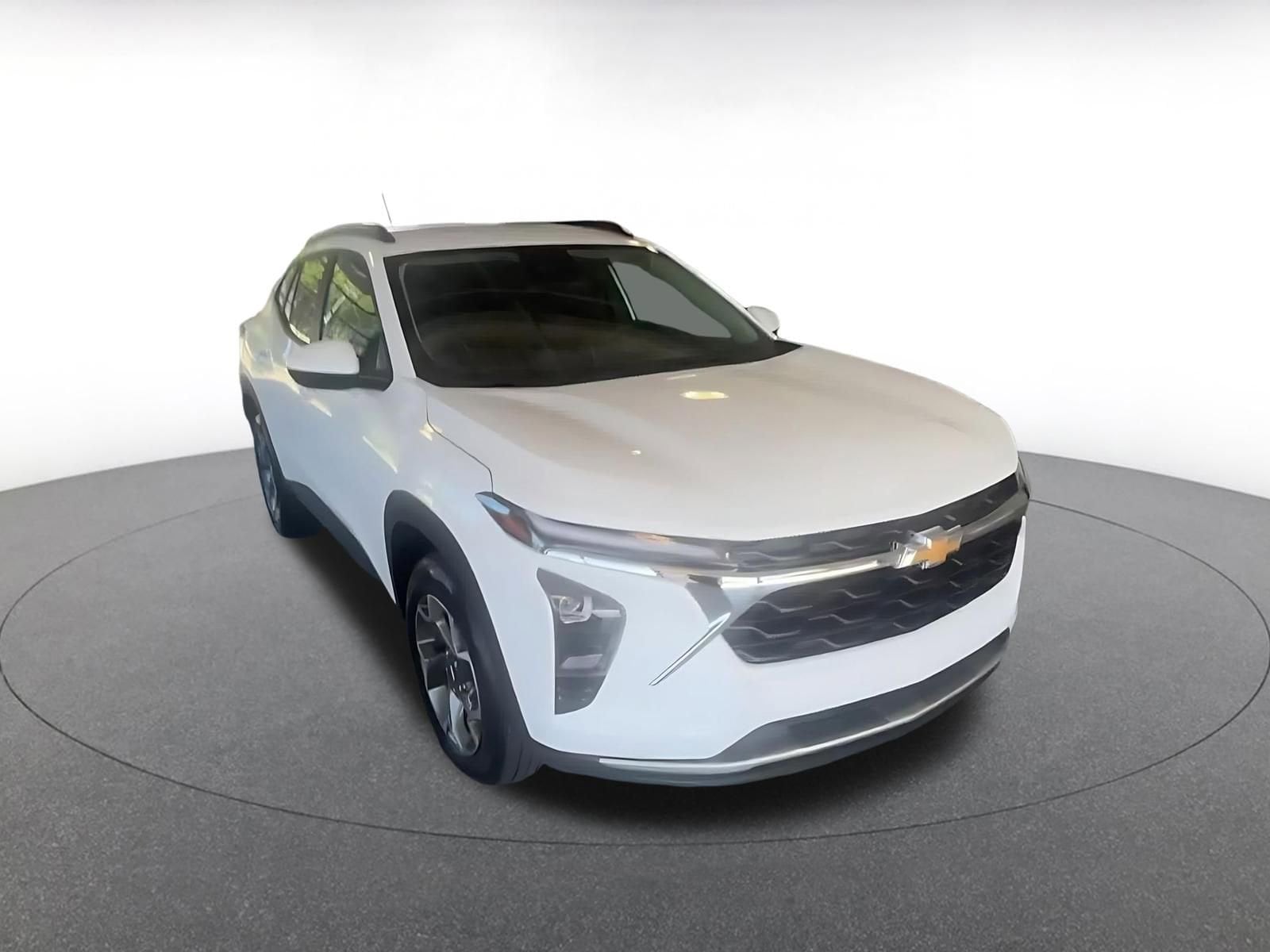 Thumbnail: 2025 Chevrolet Trax - 6