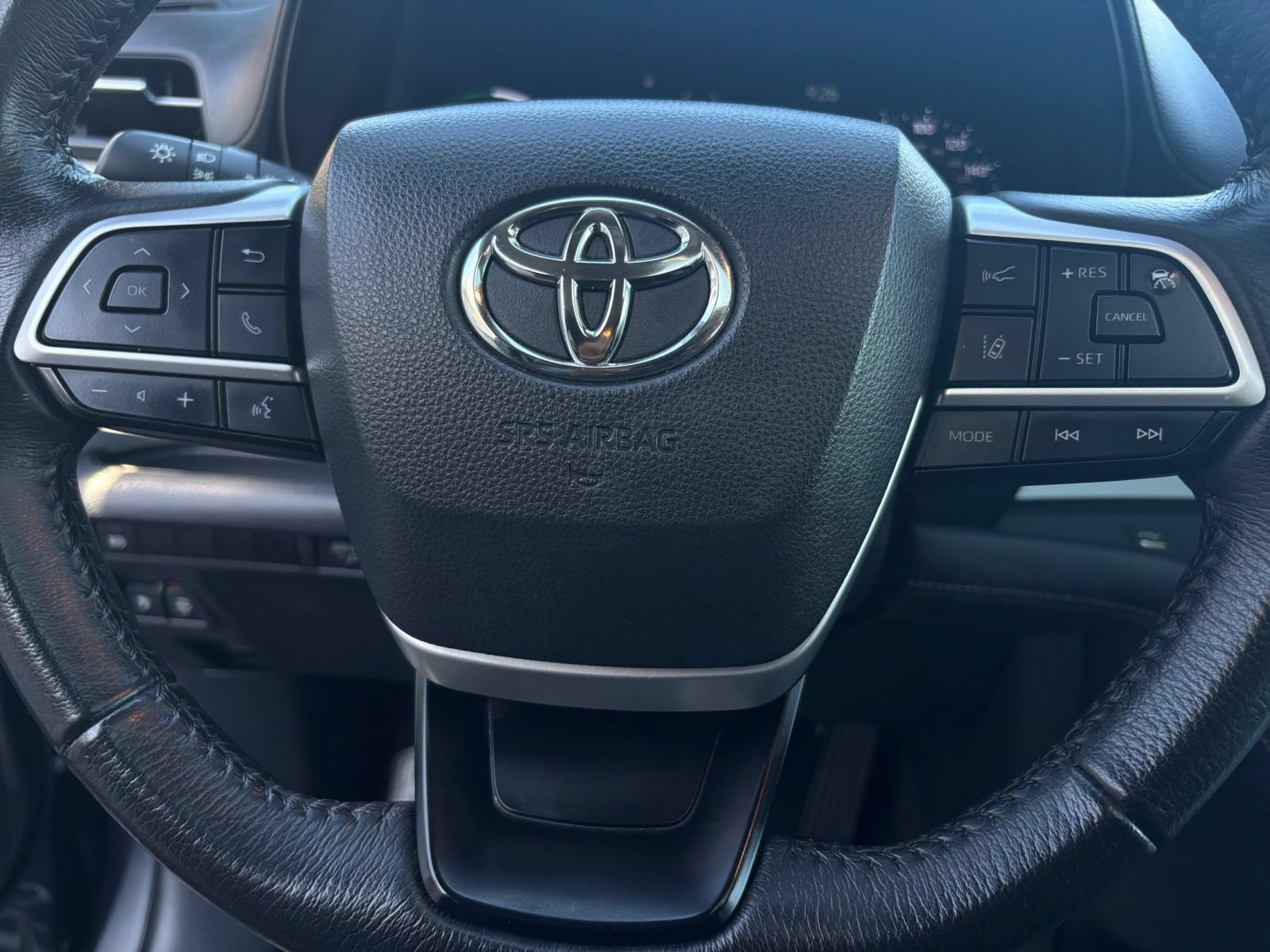 Thumbnail: 2025 Toyota Sienna - 30