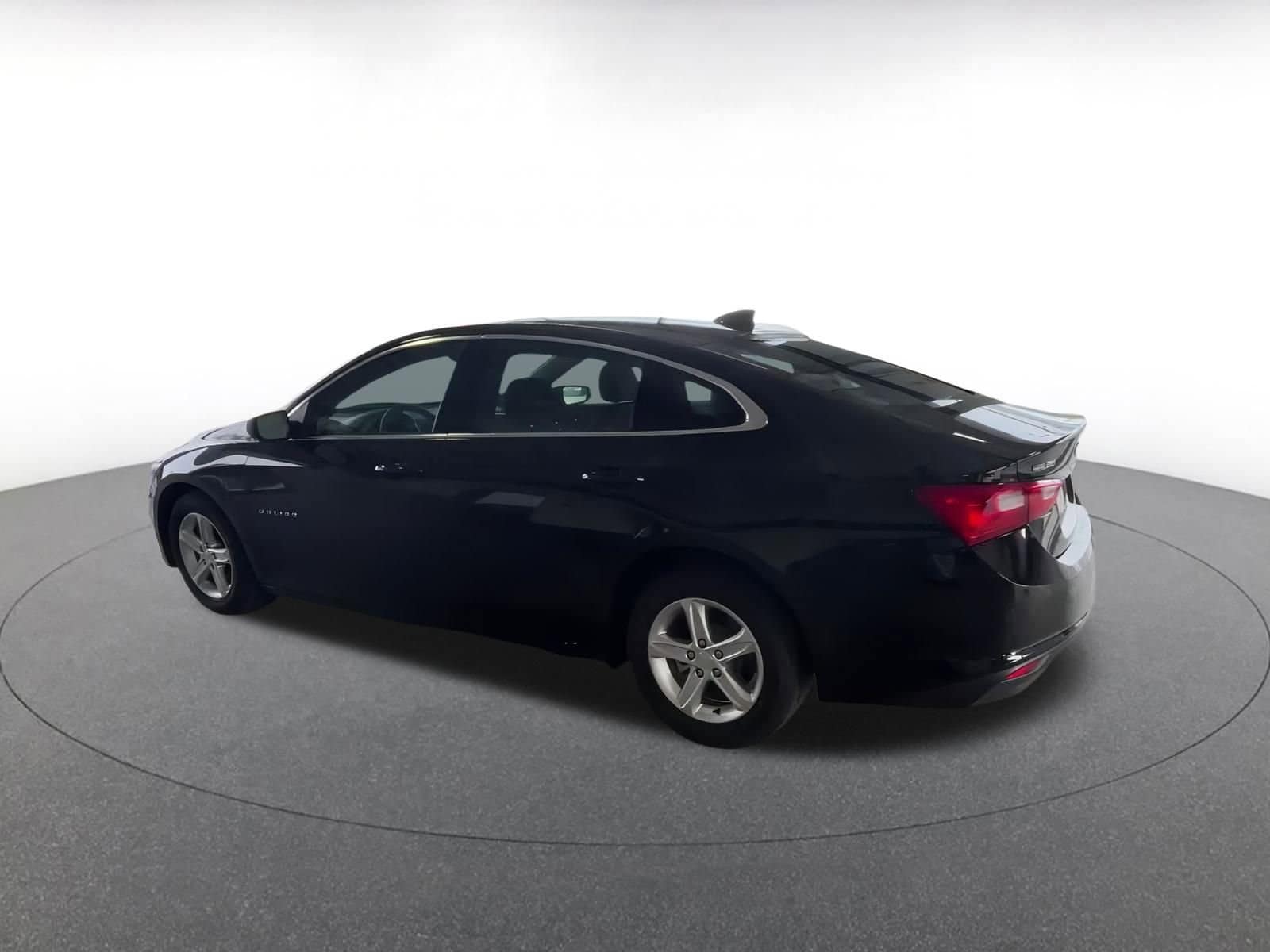 Thumbnail: 2024 Chevrolet Malibu - 11