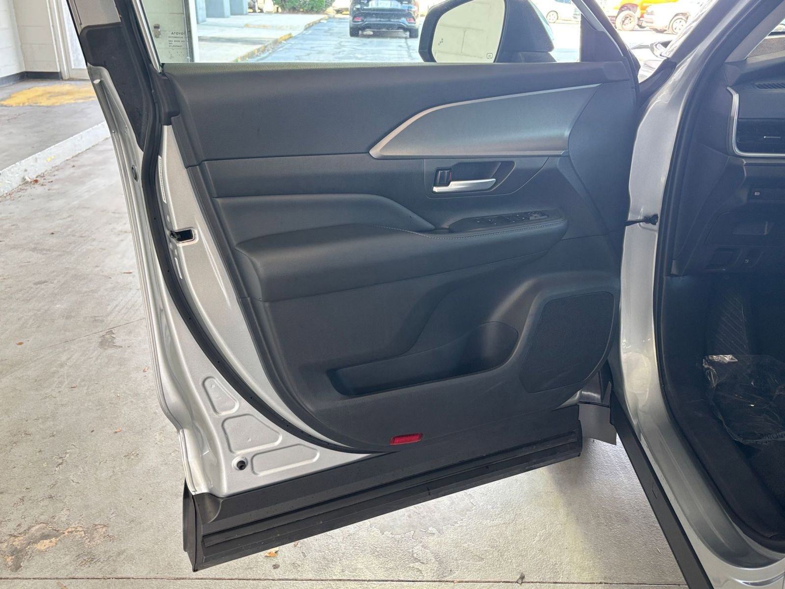 Thumbnail: 2025 Toyota Grand Highlander - 20