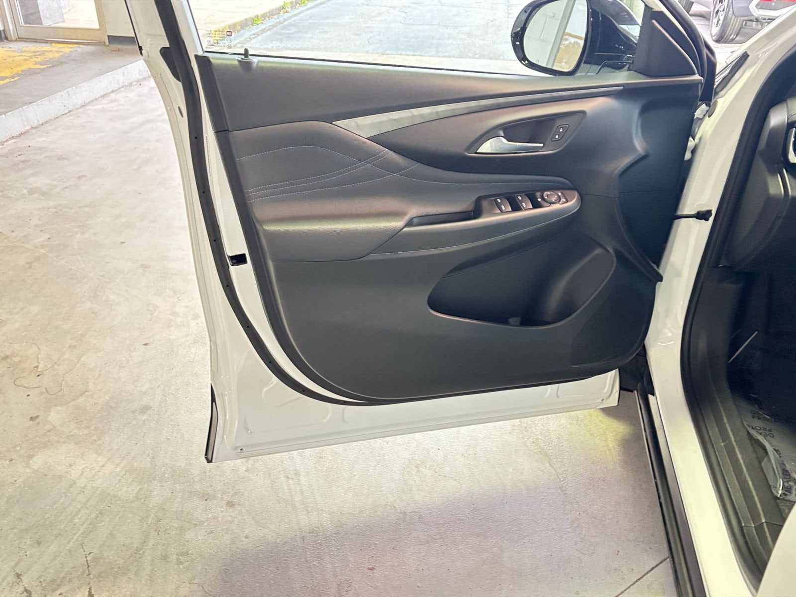 Thumbnail: 2025 Buick Envista - 25