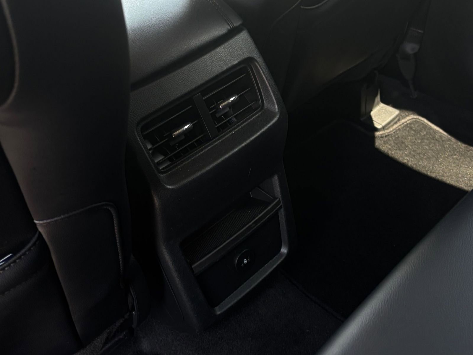 2024 Ford Edge SEL 25