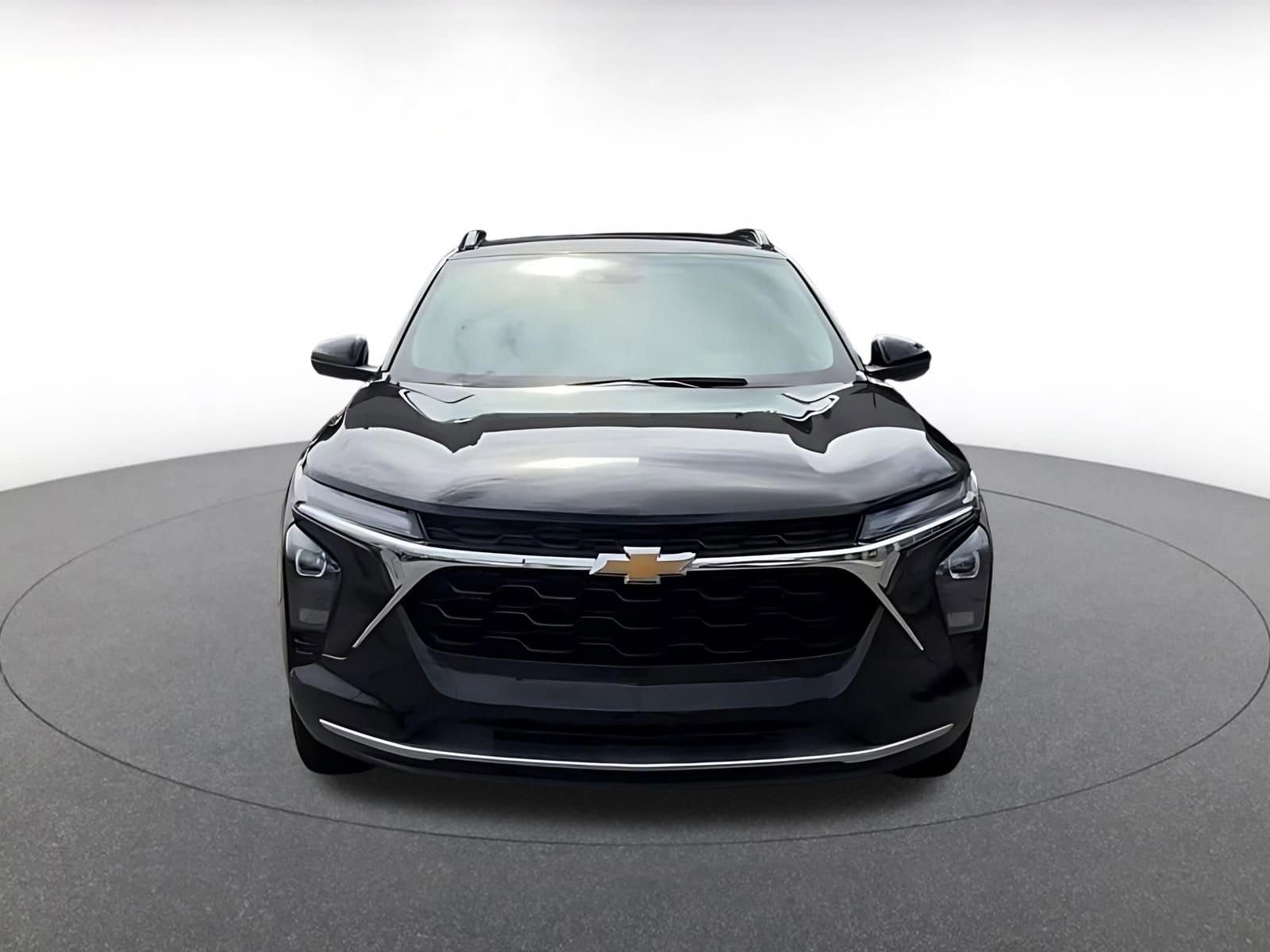 Thumbnail: 2025 Chevrolet Trax - 5