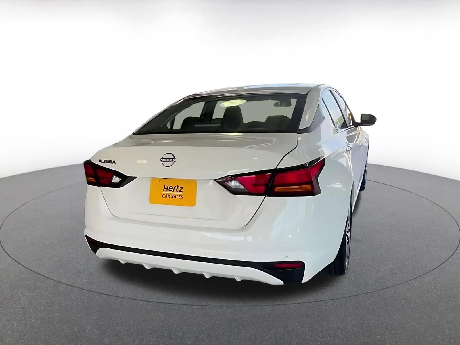 Thumbnail: 2025 Nissan Altima - 15