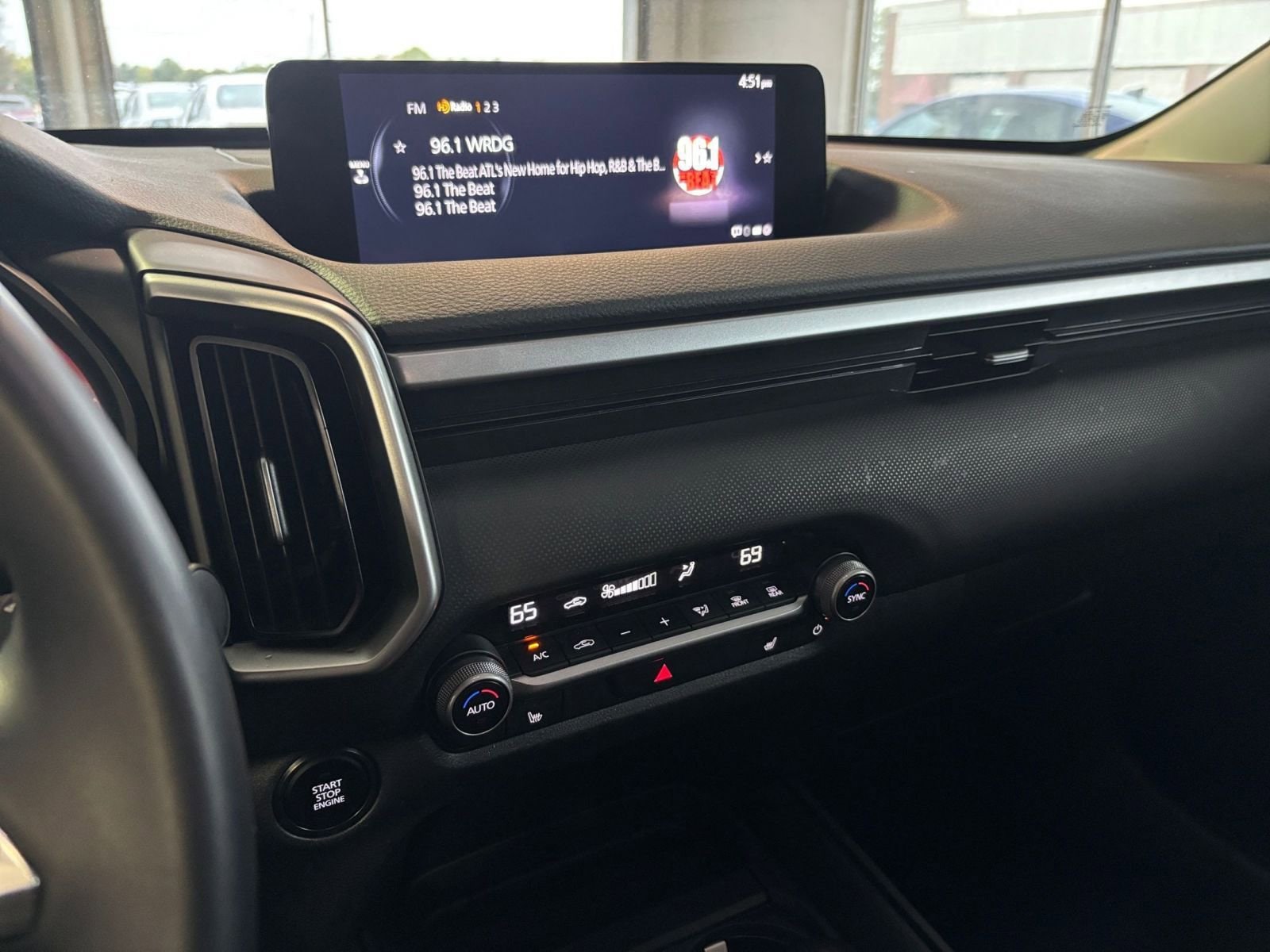 Thumbnail: 2025 Mazda CX-50 - 21