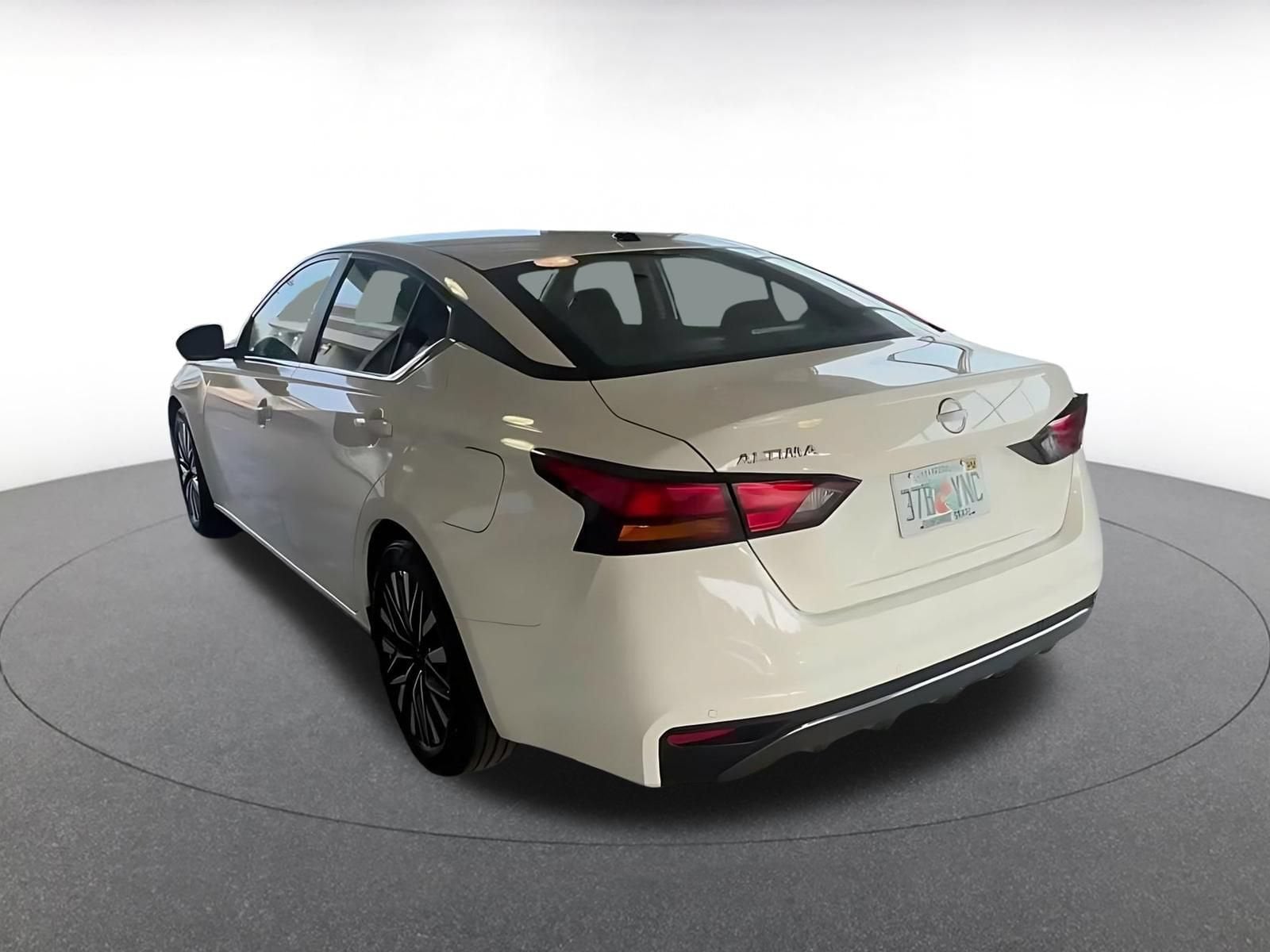 Thumbnail: 2026 Nissan Altima - 10