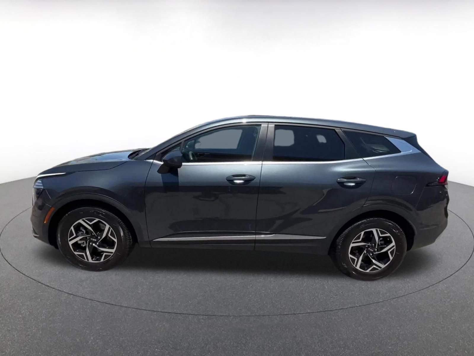 Thumbnail: 2024 Kia Sportage - 8