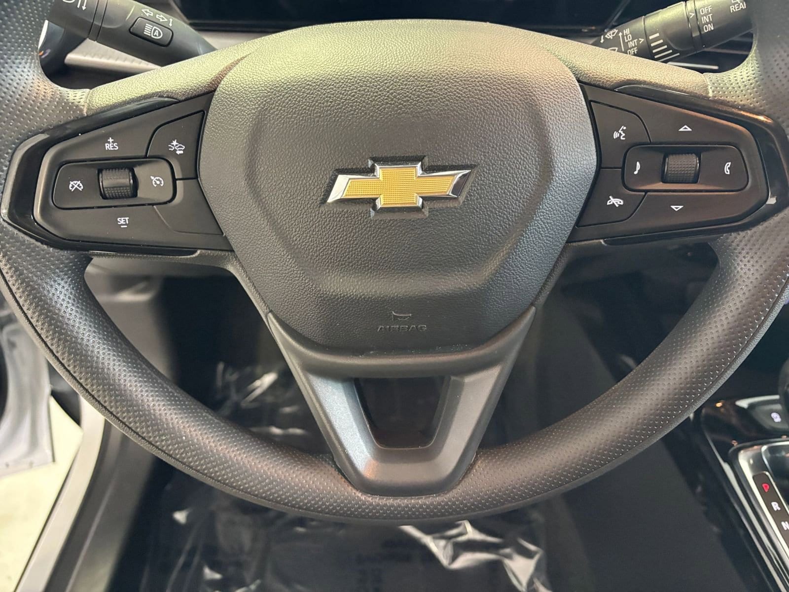 Thumbnail: 2025 Chevrolet Trax - 28