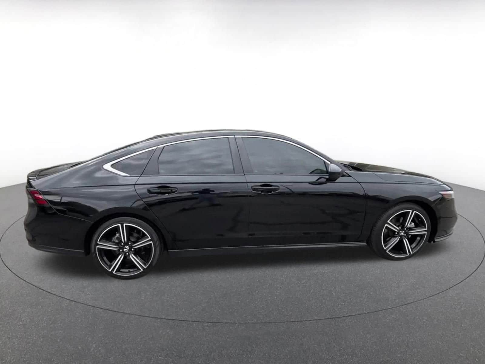 Thumbnail: 2023 Honda Accord - 16