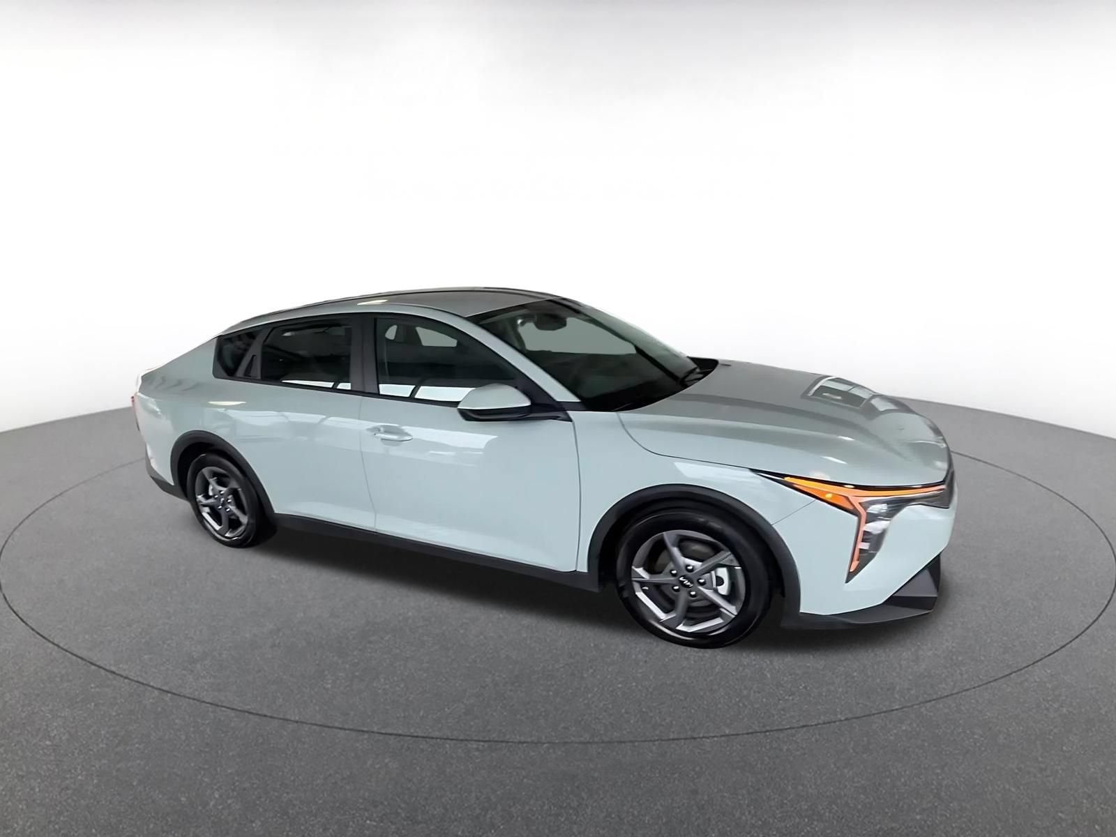 Thumbnail: 2025 Kia K4 - 2
