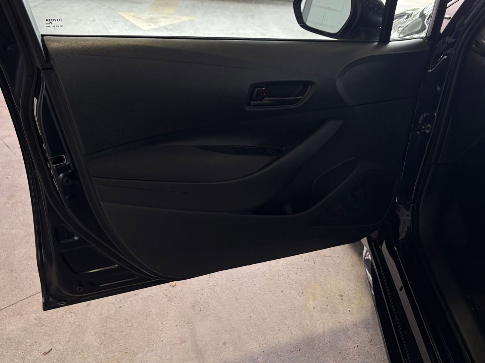 Thumbnail: 2025 Toyota Corolla - 20