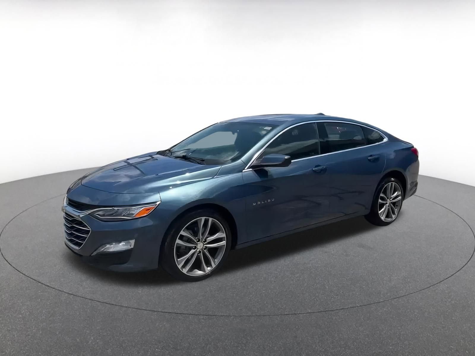 Thumbnail: 2024 Chevrolet Malibu - 7